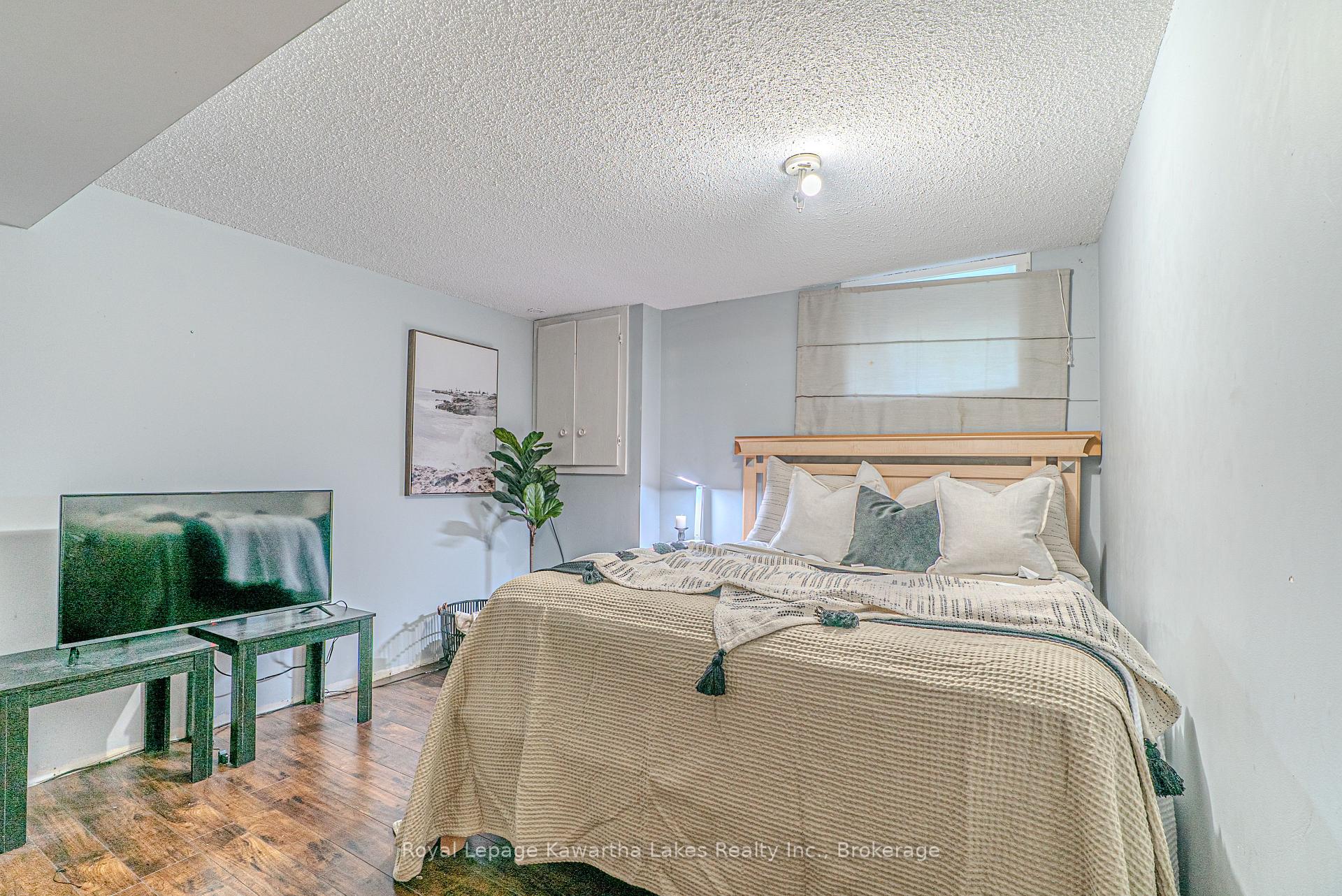 Photo 24 of 60 Sanderling Crescent, Kawartha Lakes, Lindsay — HOMEH