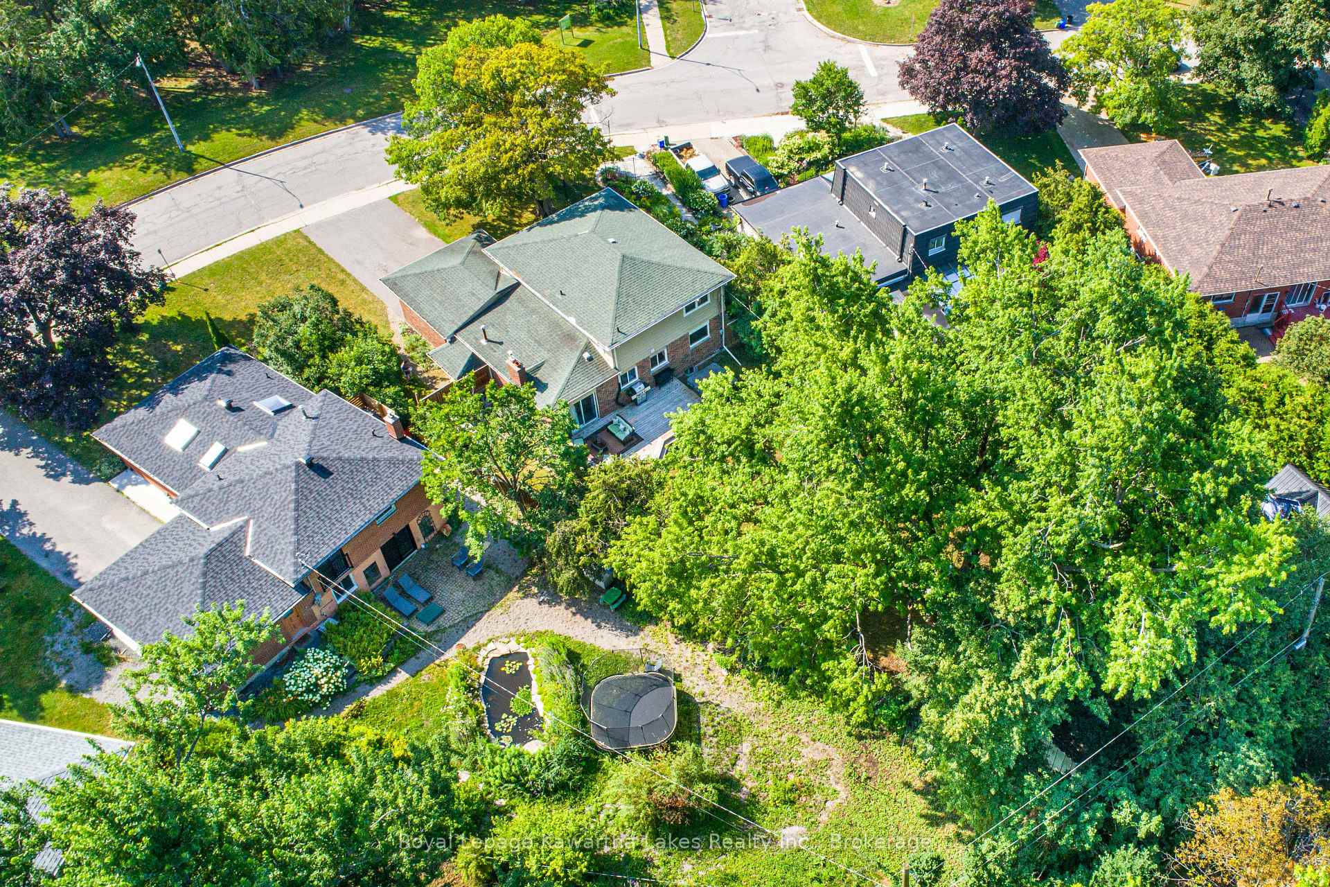 Photo 43 of 60 Sanderling Crescent, Kawartha Lakes, Lindsay — HOMEH