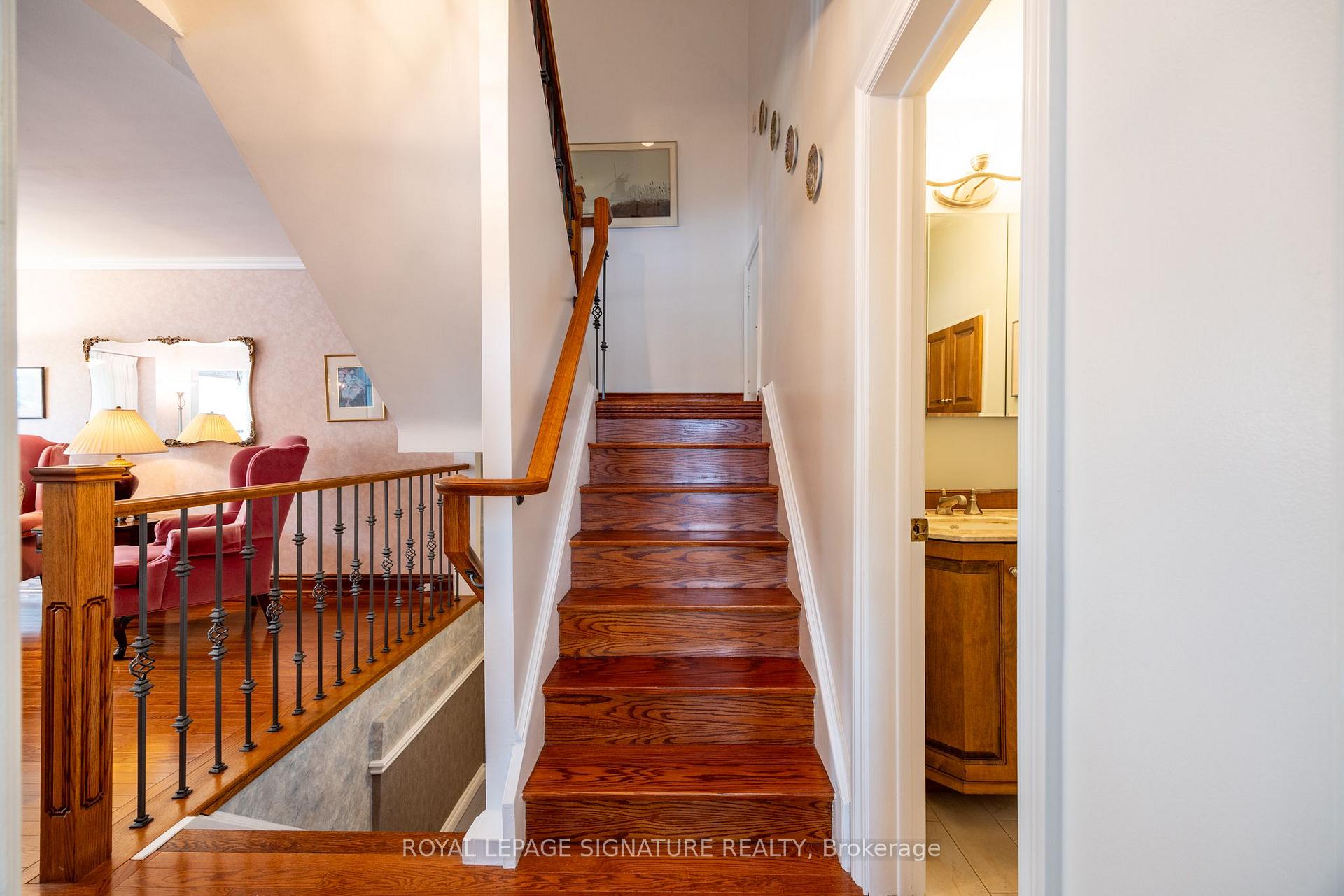 Photo 15 of Unit 44, 51 Broadfield Drive, Etobicoke, Markland Wood — HOMEH