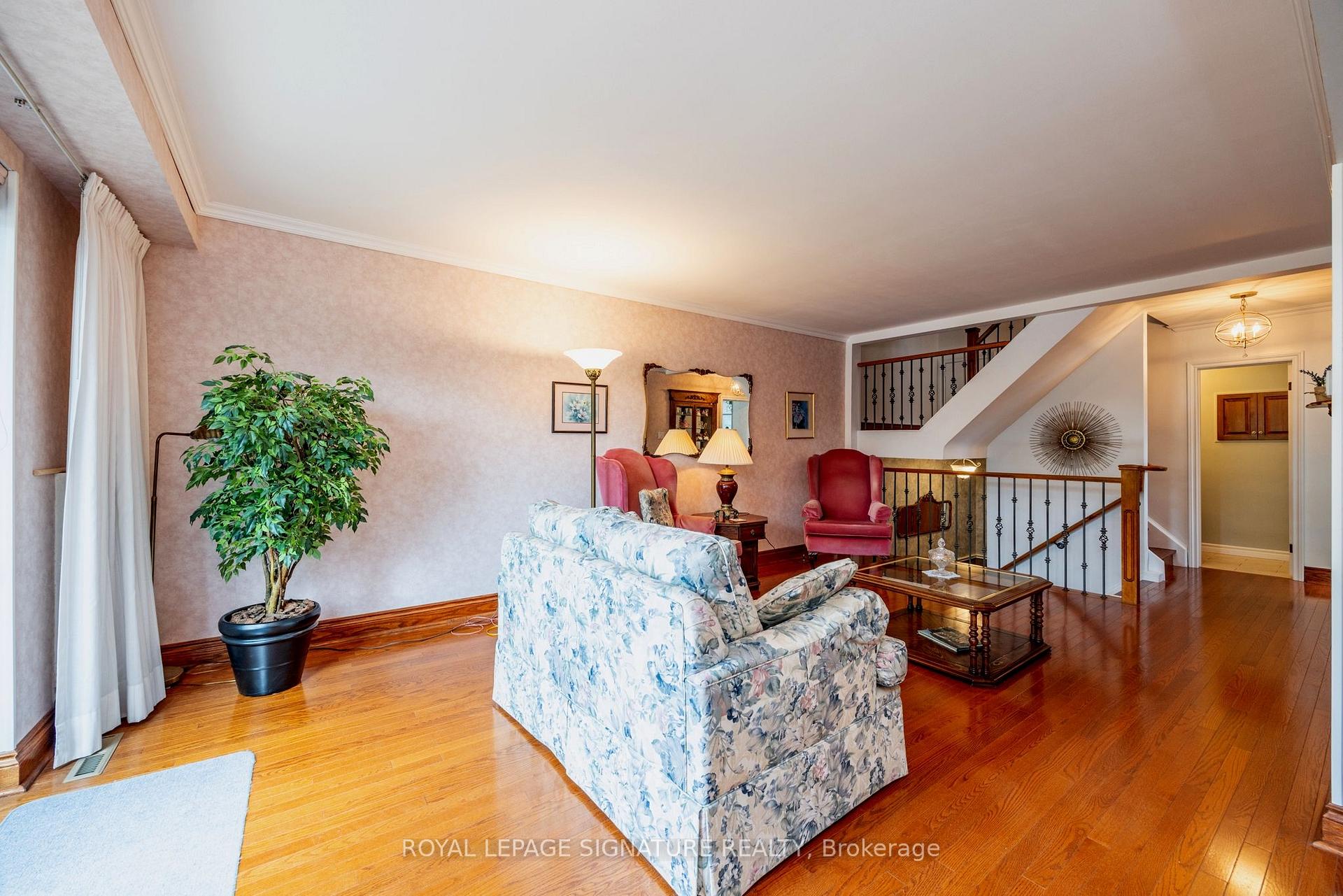 Photo 18 of Unit 44, 51 Broadfield Drive, Etobicoke, Markland Wood — HOMEH
