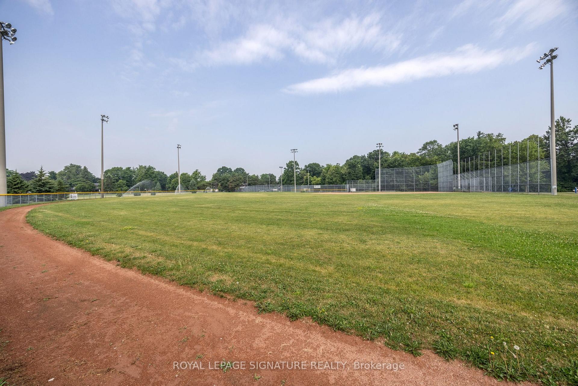 Photo 47 of Unit 44, 51 Broadfield Drive, Etobicoke, Markland Wood — HOMEH
