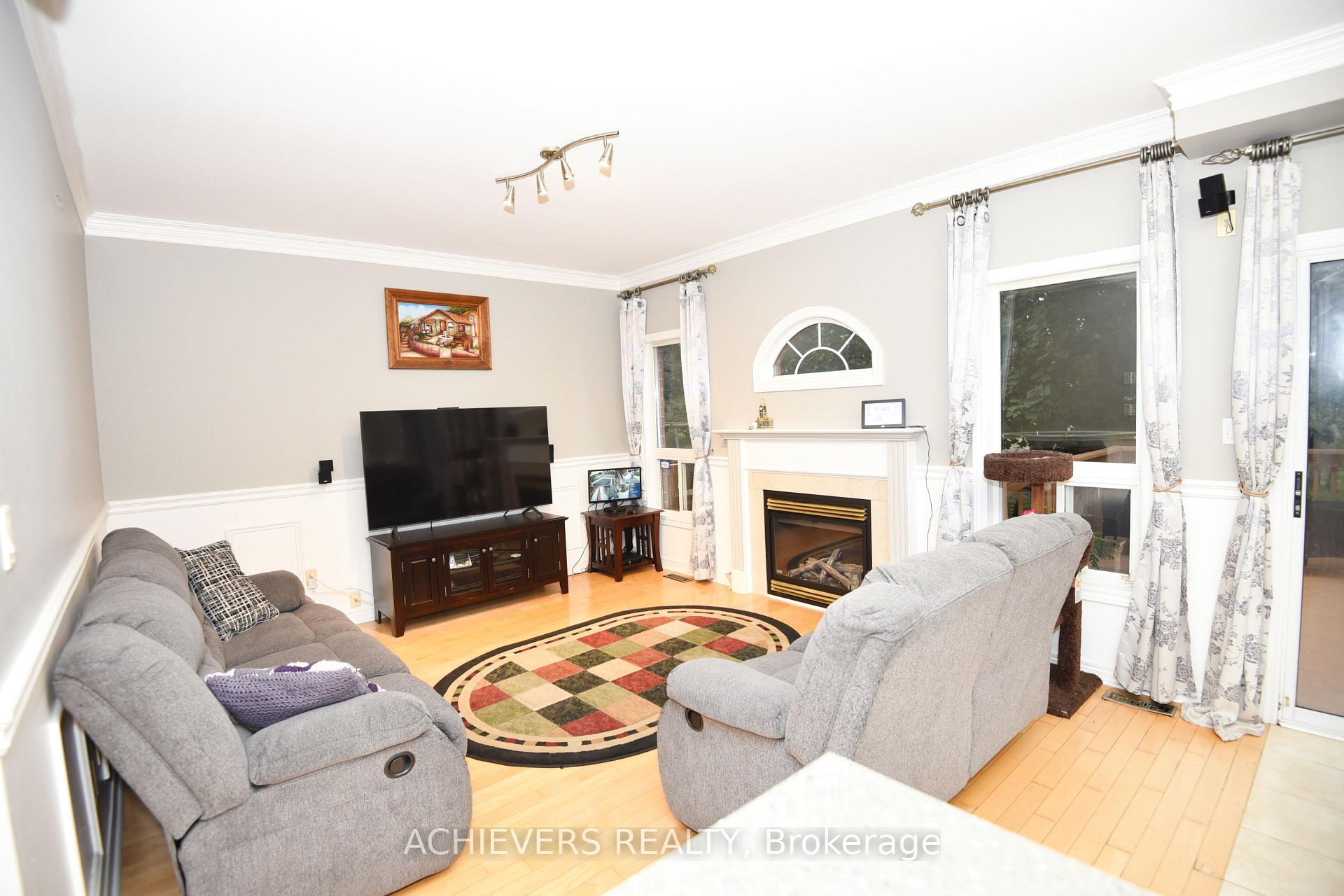 Photo 14 of 521 Navigator Drive, Mississauga, Meadowvale Village — HOMEH
