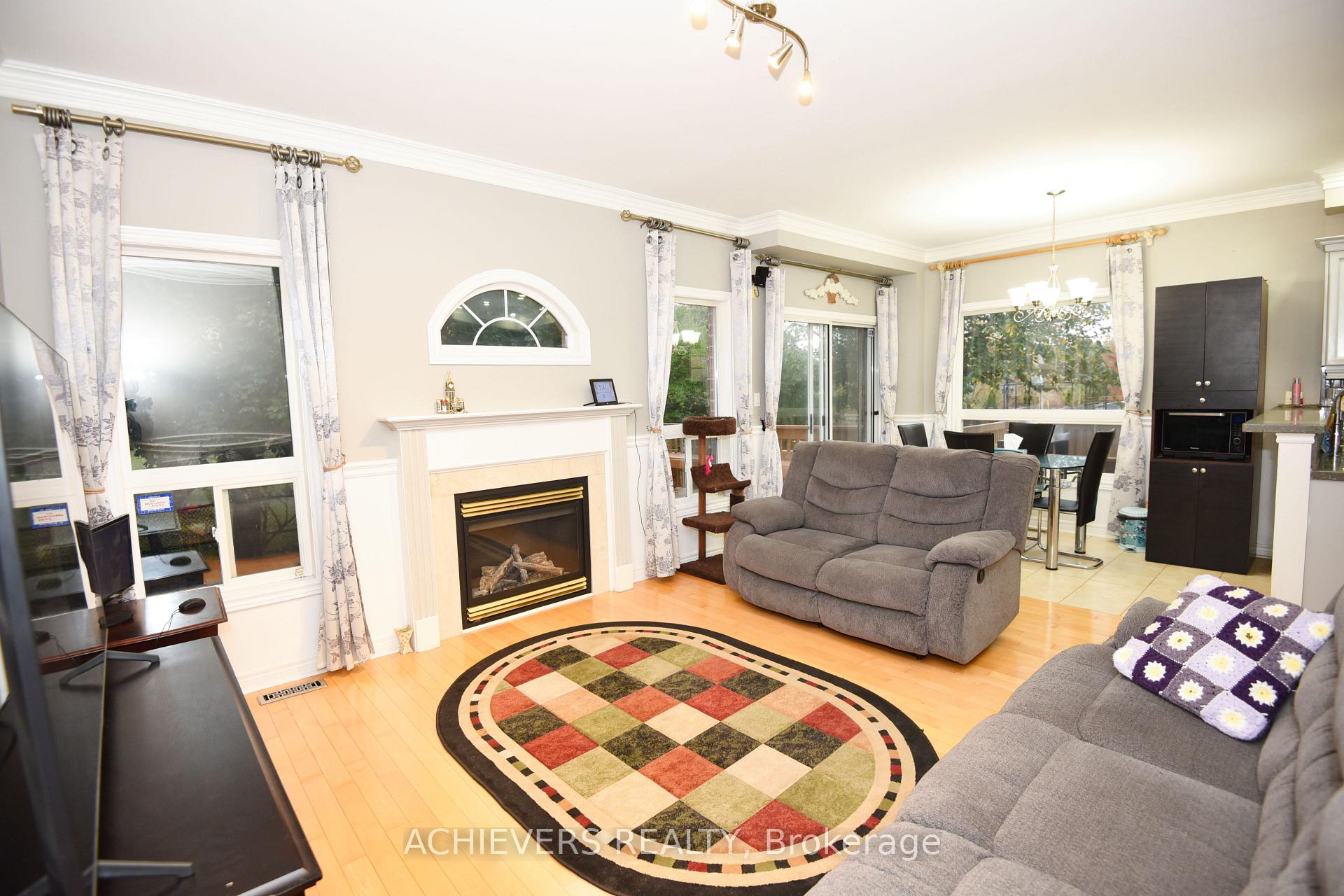 Photo 15 of 521 Navigator Drive, Mississauga, Meadowvale Village — HOMEH