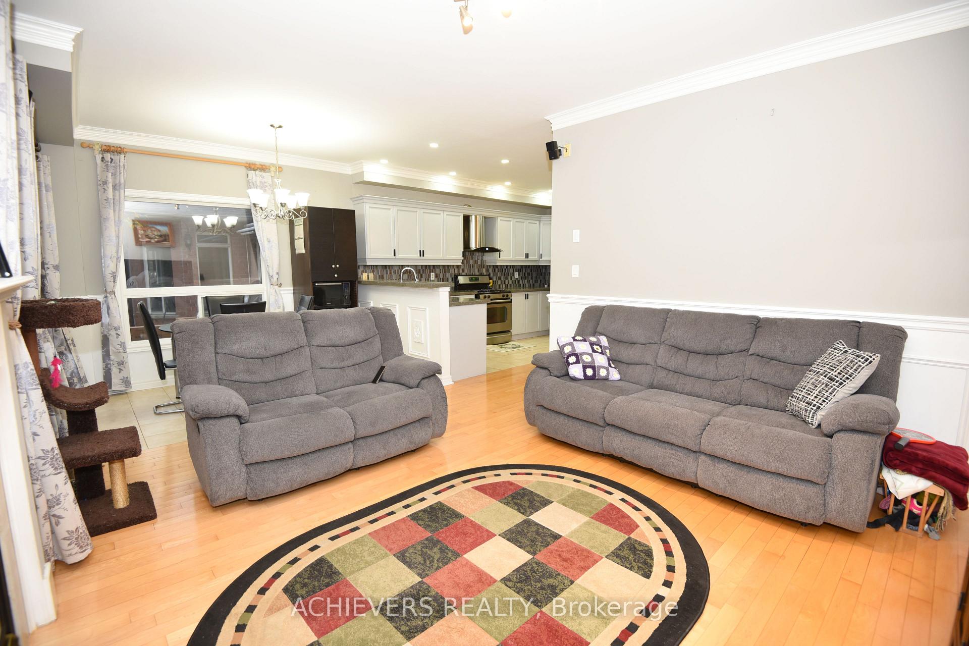 Photo 16 of 521 Navigator Drive, Mississauga, Meadowvale Village — HOMEH