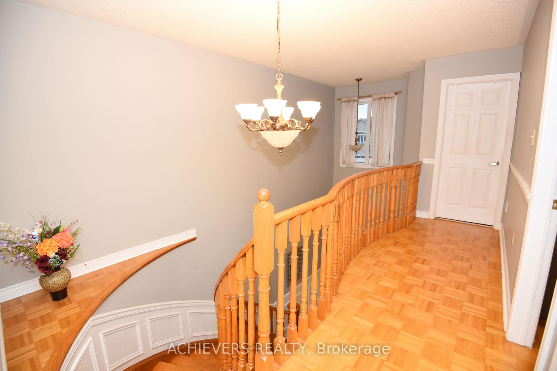 Photo 20 of 521 Navigator Drive, Mississauga, Meadowvale Village — HOMEH