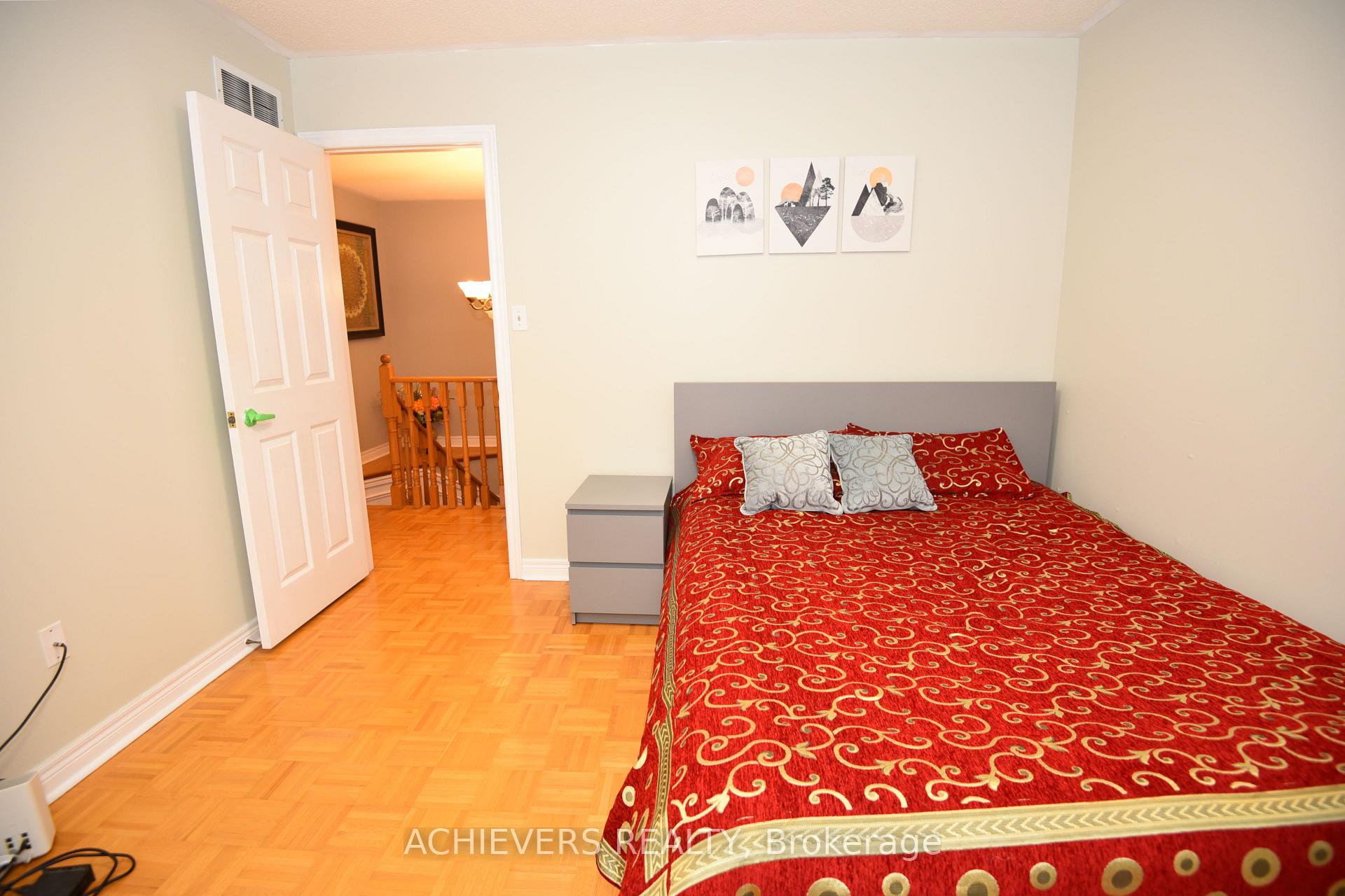 Photo 28 of 521 Navigator Drive, Mississauga, Meadowvale Village — HOMEH