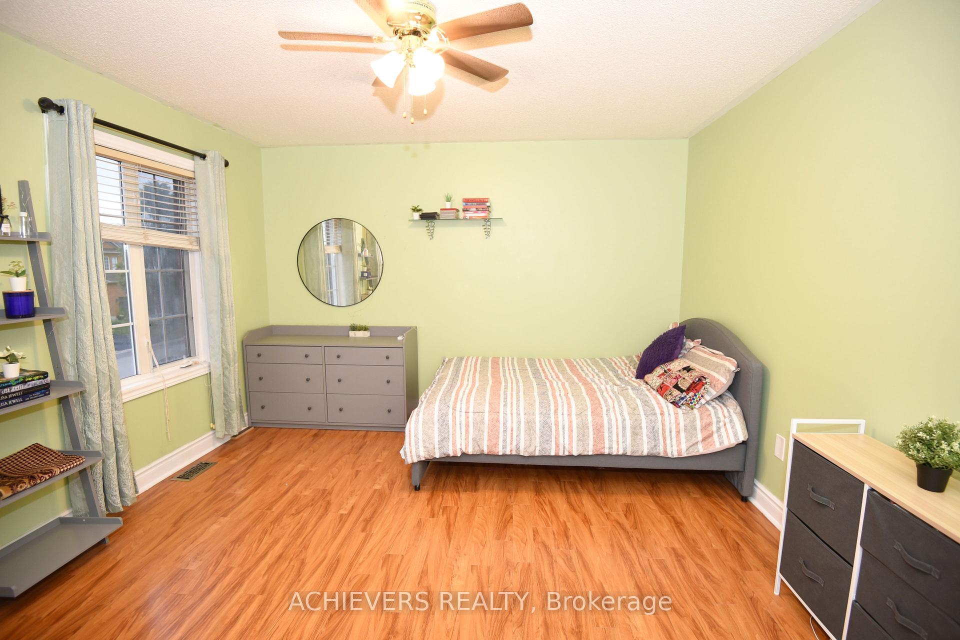 Photo 29 of 521 Navigator Drive, Mississauga, Meadowvale Village — HOMEH