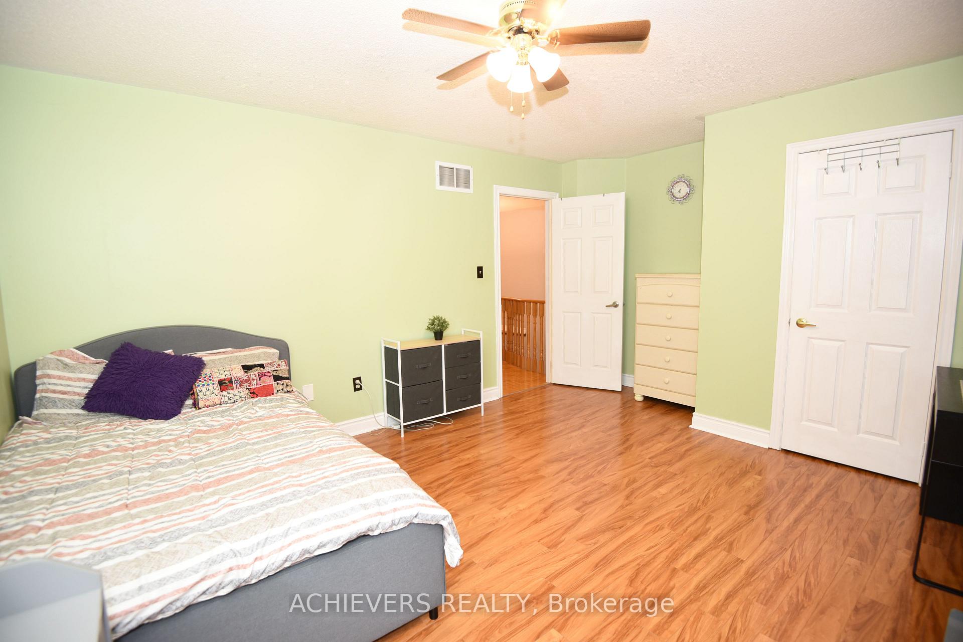 Photo 30 of 521 Navigator Drive, Mississauga, Meadowvale Village — HOMEH