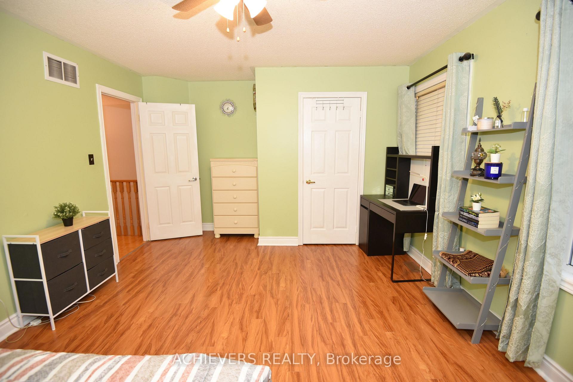 Photo 31 of 521 Navigator Drive, Mississauga, Meadowvale Village — HOMEH