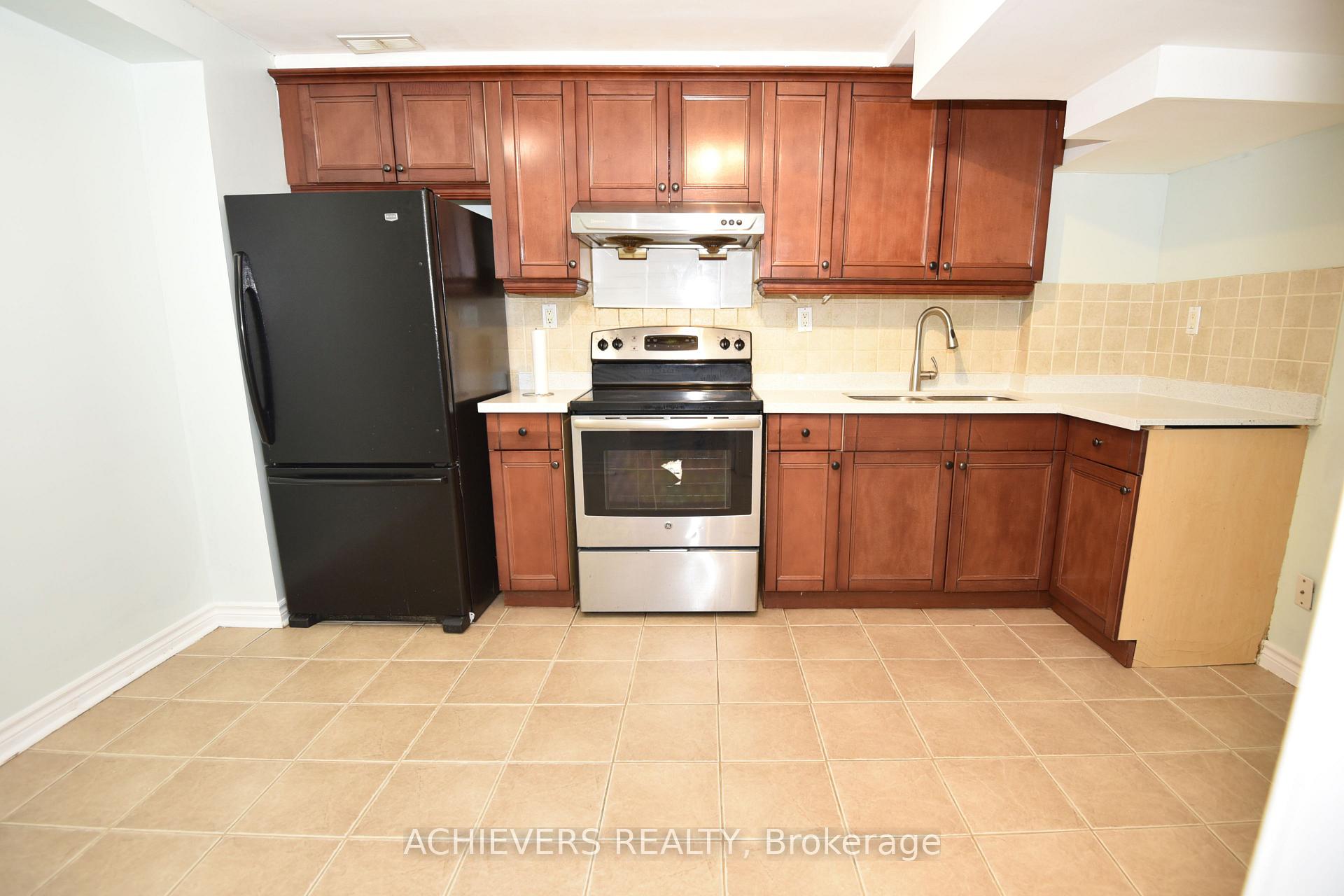 Photo 40 of 521 Navigator Drive, Mississauga, Meadowvale Village — HOMEH
