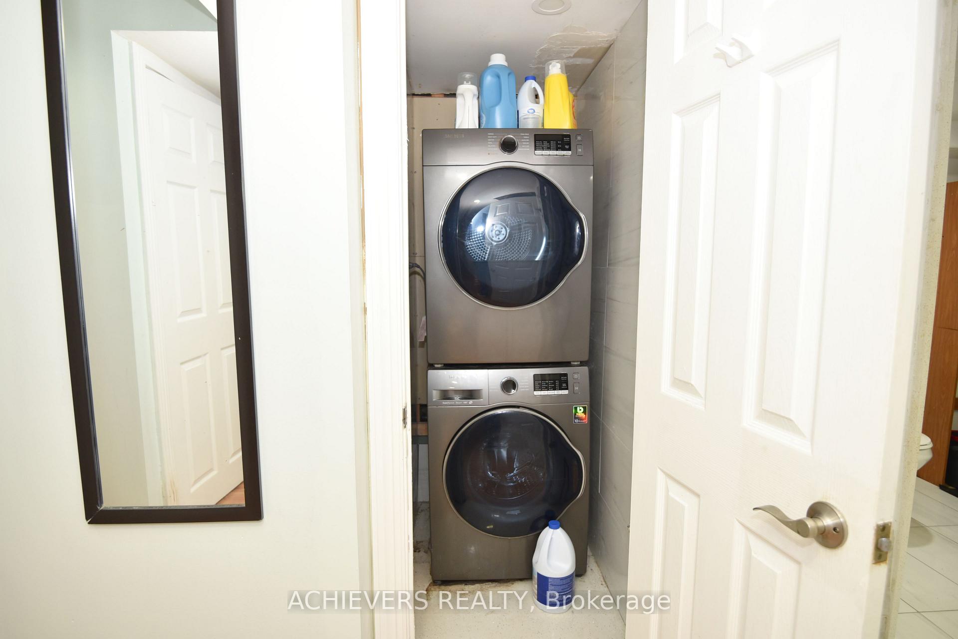 Photo 42 of 521 Navigator Drive, Mississauga, Meadowvale Village — HOMEH