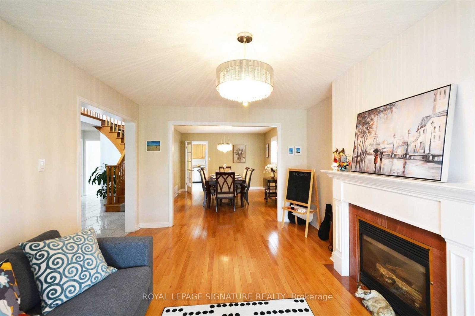 Photo 7 of 1380 Windrush Drive, Oakville, Glen Abbey — HOMEH