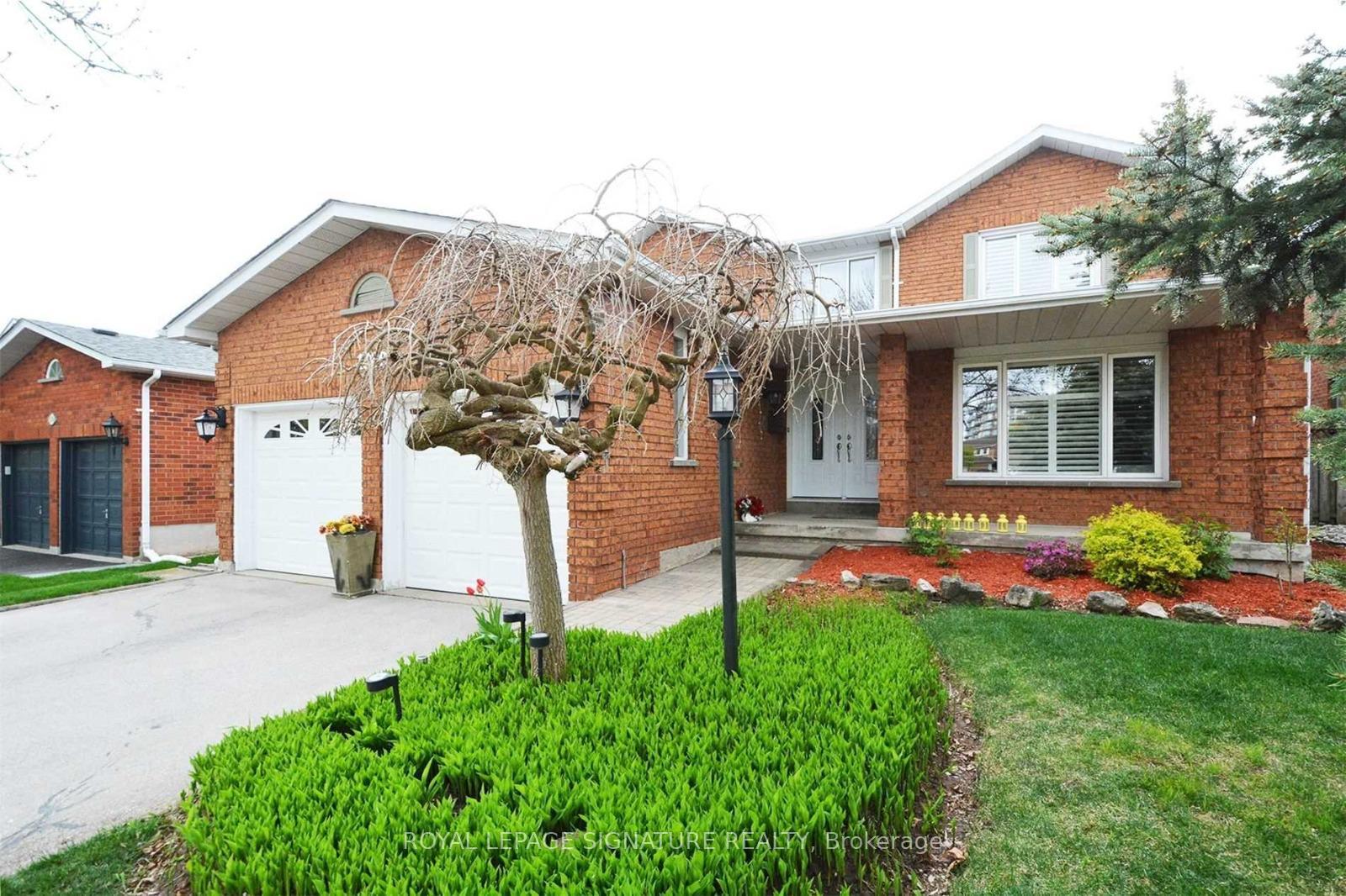 Photo 2 of 1380 Windrush Drive, Oakville, Glen Abbey — HOMEH