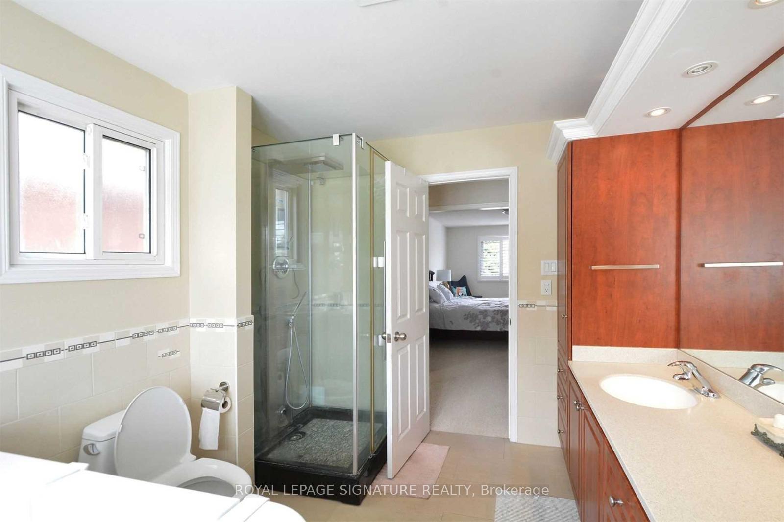 Photo 22 of 1380 Windrush Drive, Oakville, Glen Abbey — HOMEH