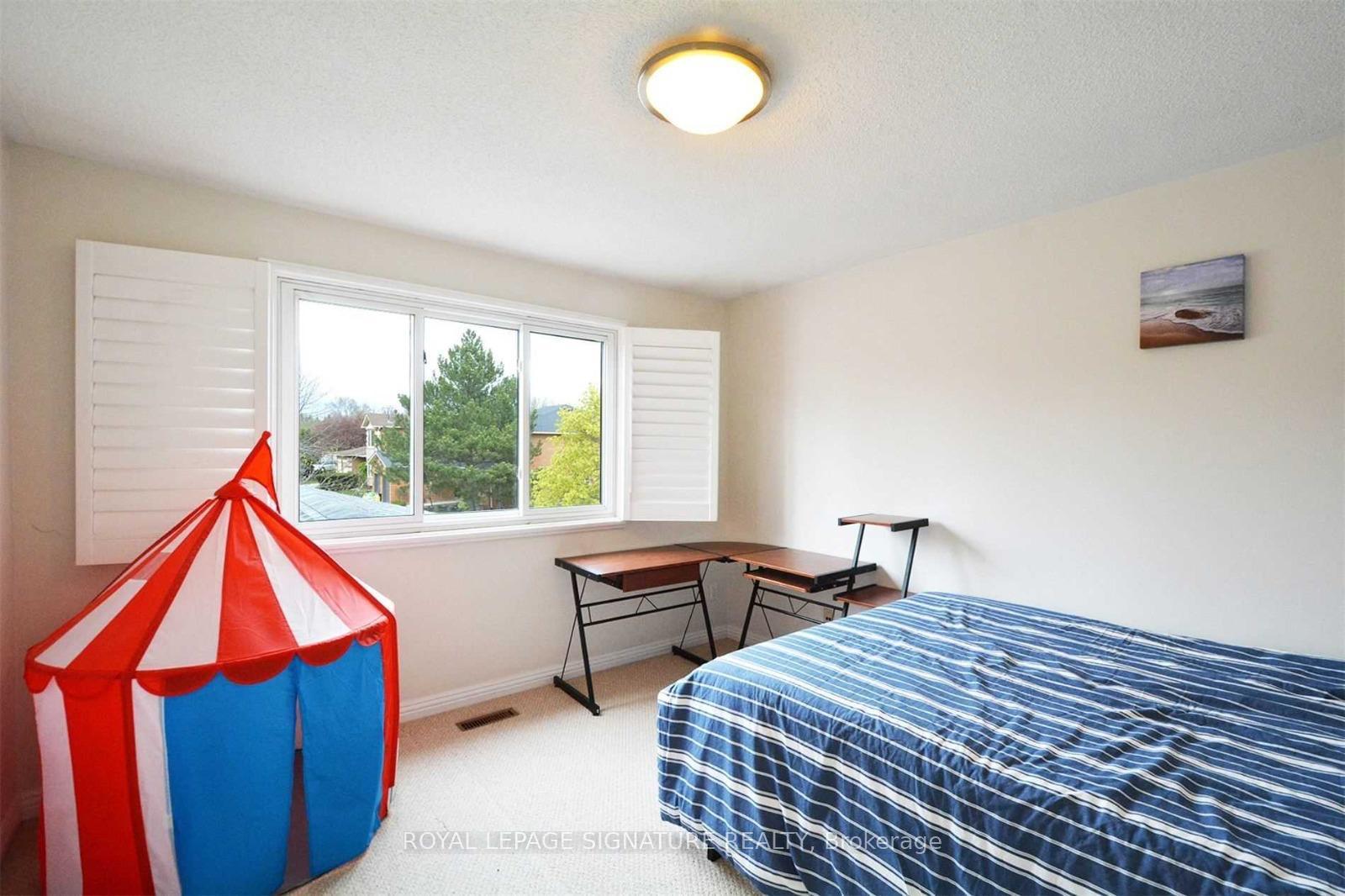 Photo 23 of 1380 Windrush Drive, Oakville, Glen Abbey — HOMEH