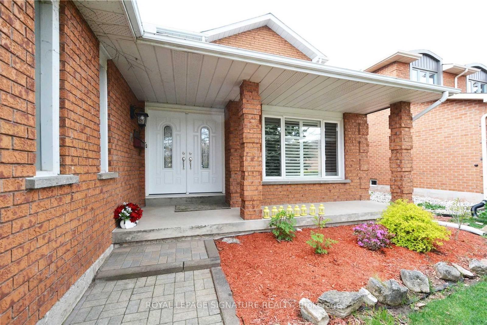 Photo 3 of 1380 Windrush Drive, Oakville, Glen Abbey — HOMEH