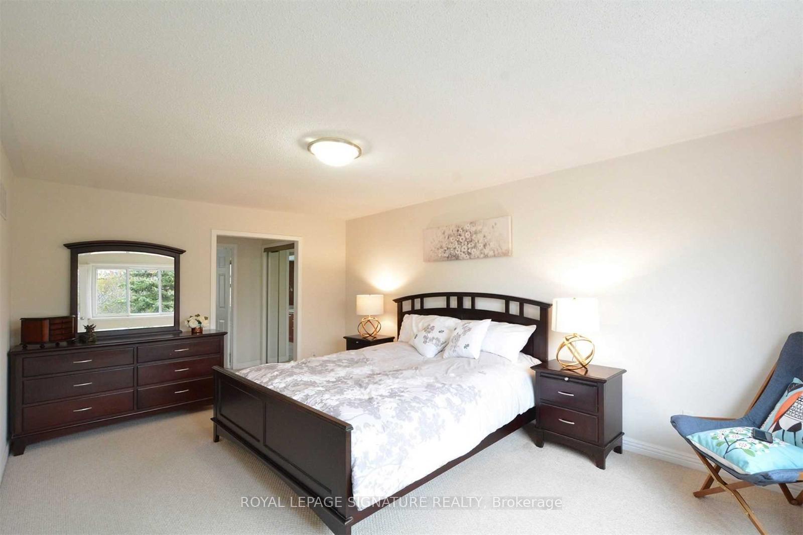 Photo 21 of 1380 Windrush Drive, Oakville, Glen Abbey — HOMEH