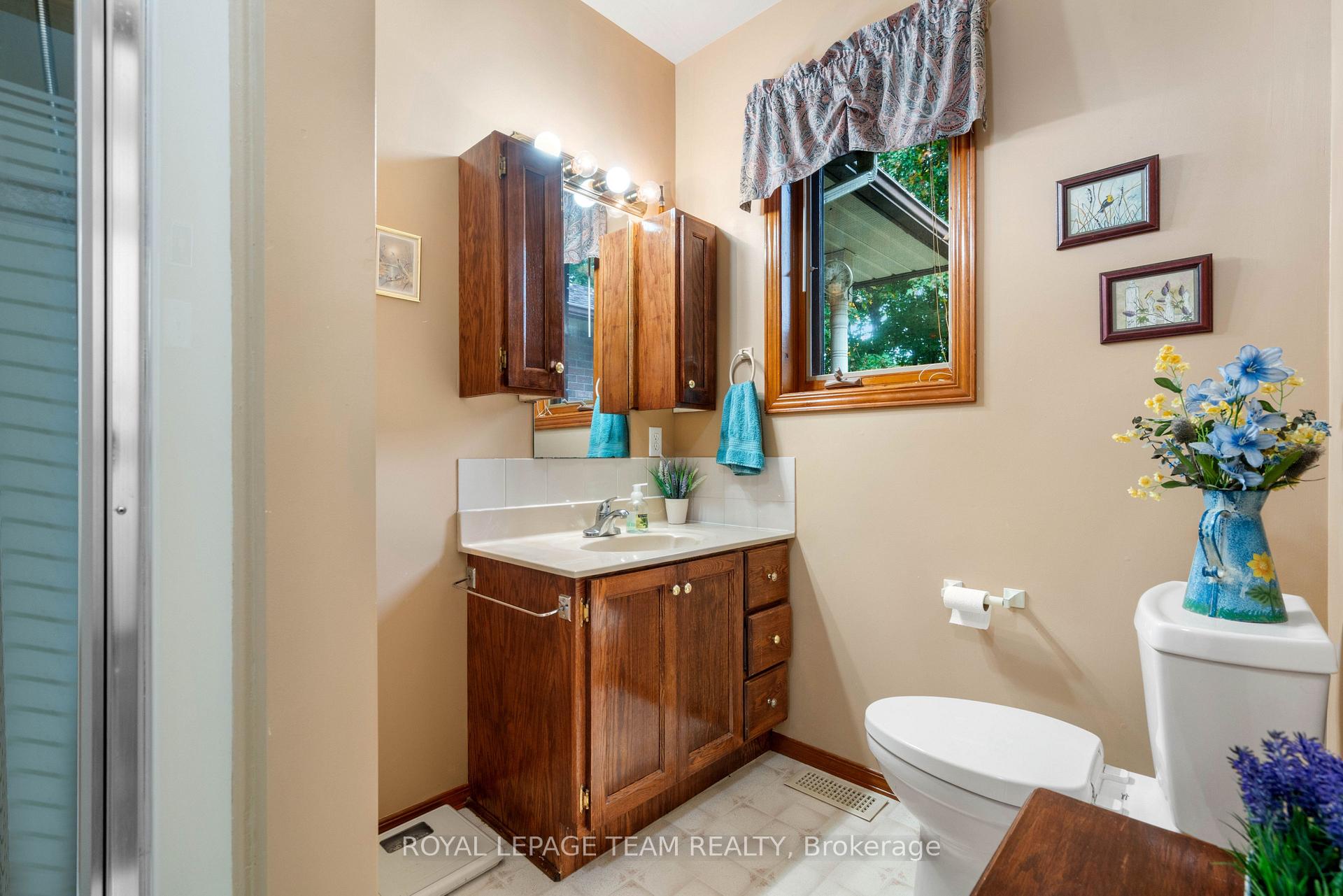 Photo 21 of 8036 Marionville Road, North Dundas, North Dundas (Mountain) Twp — HOMEH