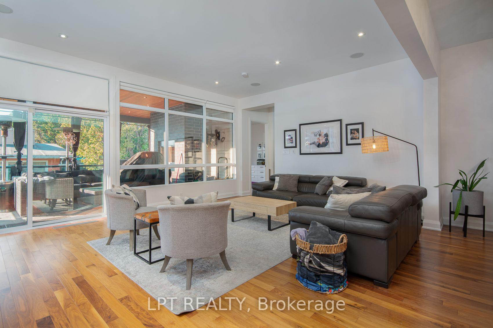 Photo 16 of 847 Walkley Road, Ottawa, Riverside Park — HOMEH