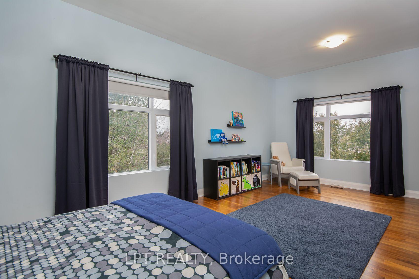 Photo 28 of 847 Walkley Road, Ottawa, Riverside Park — HOMEH