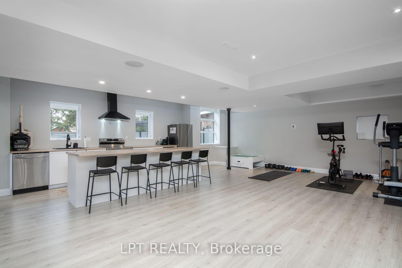 Photo 42 of 847 Walkley Road, Ottawa, Riverside Park — HOMEH