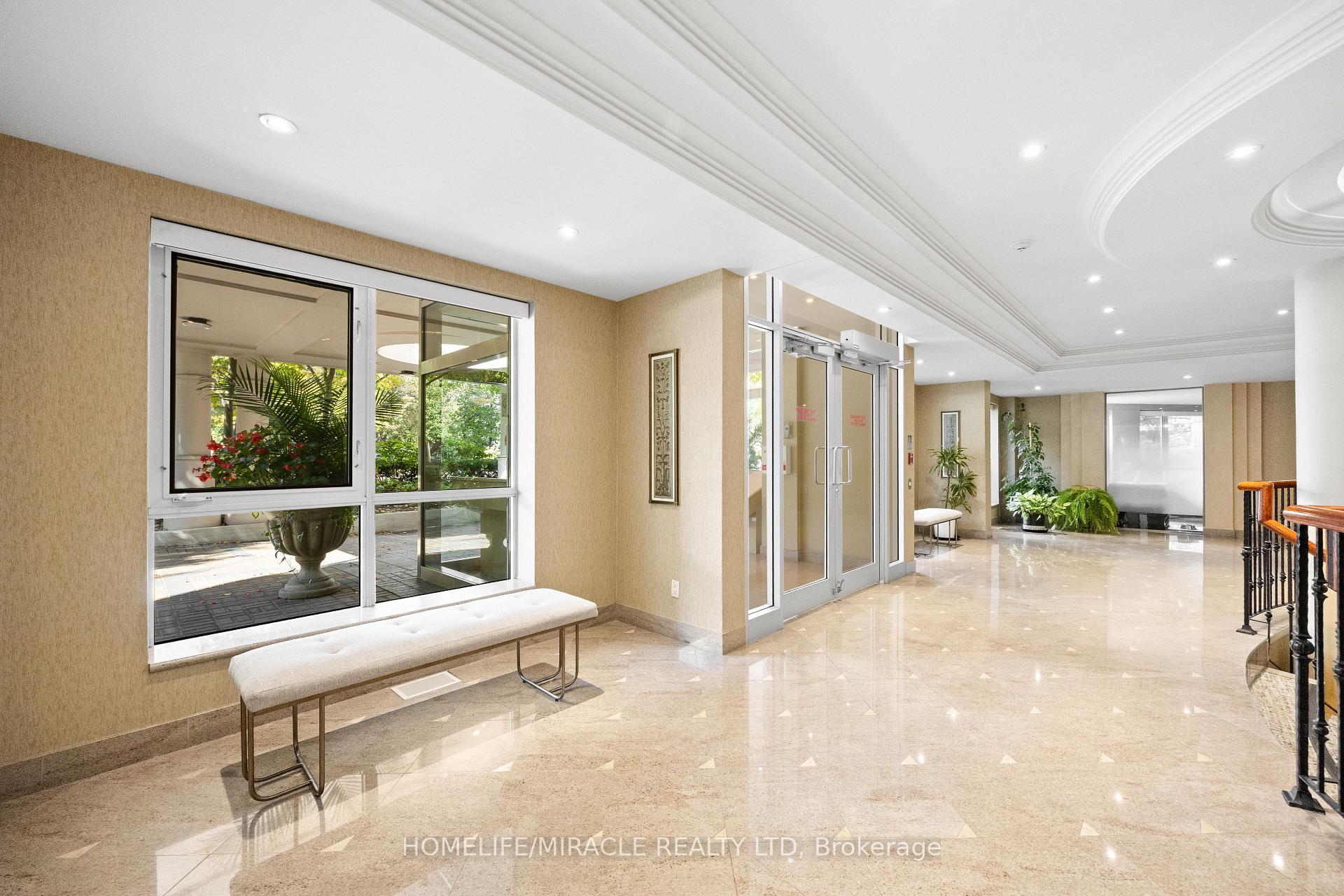Photo 5 of Unit 308, 11 William Carson Crescent, North York, St. Andrew-Windfields — HOMEH