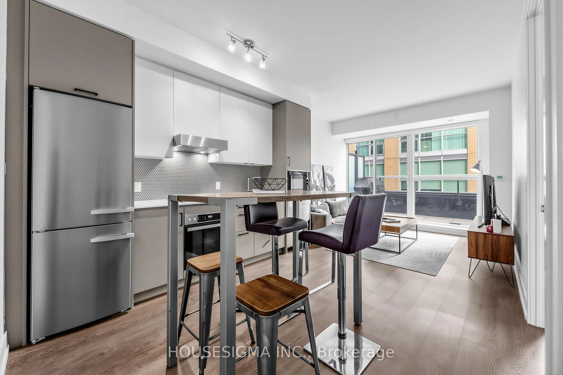 Photo 9 of Unit 310, 11 Lillian Street, Toronto, Mount Pleasant West — HOMEH