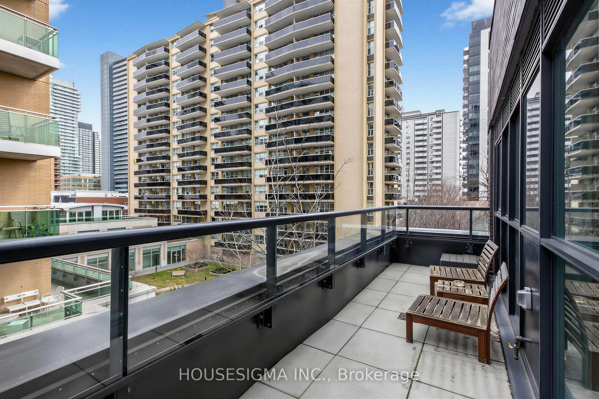 Photo 22 of Unit 310, 11 Lillian Street, Toronto, Mount Pleasant West — HOMEH