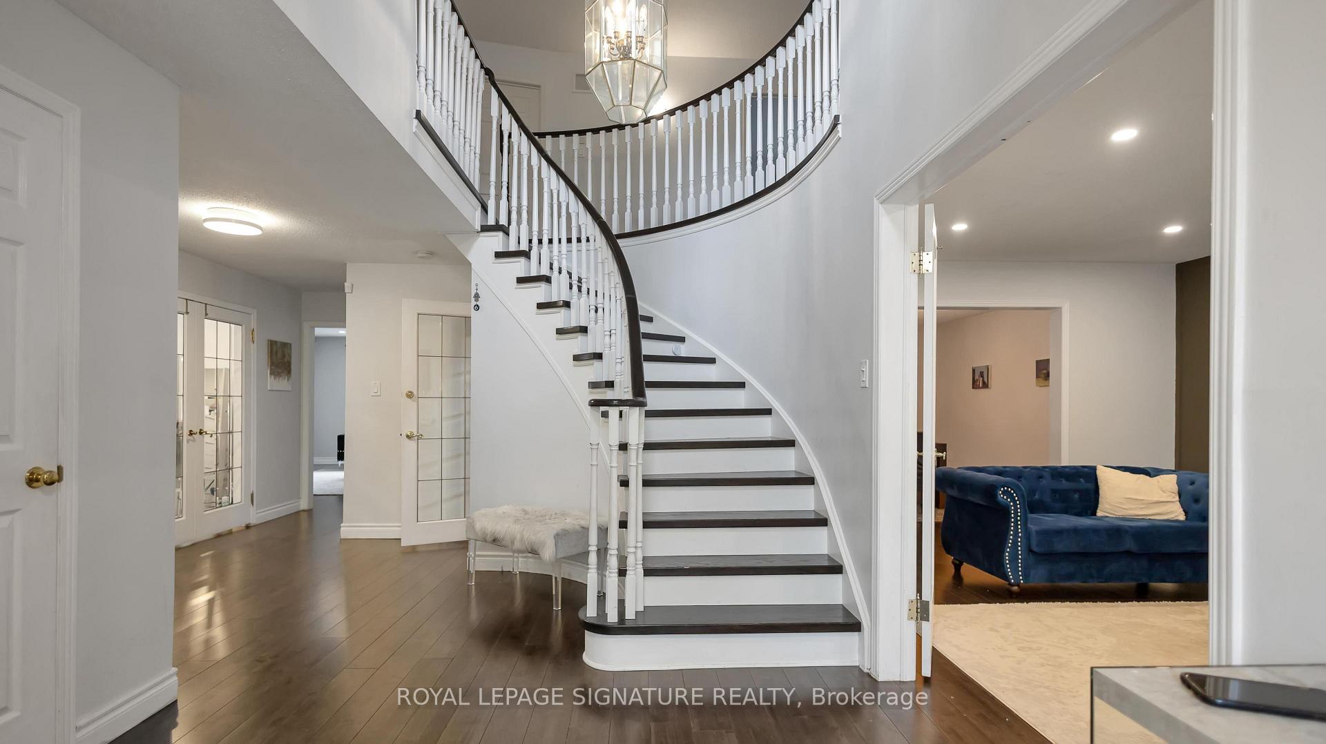Photo 8 of 1821 Pilgrims Way, Oakville, Glen Abbey — HOMEH