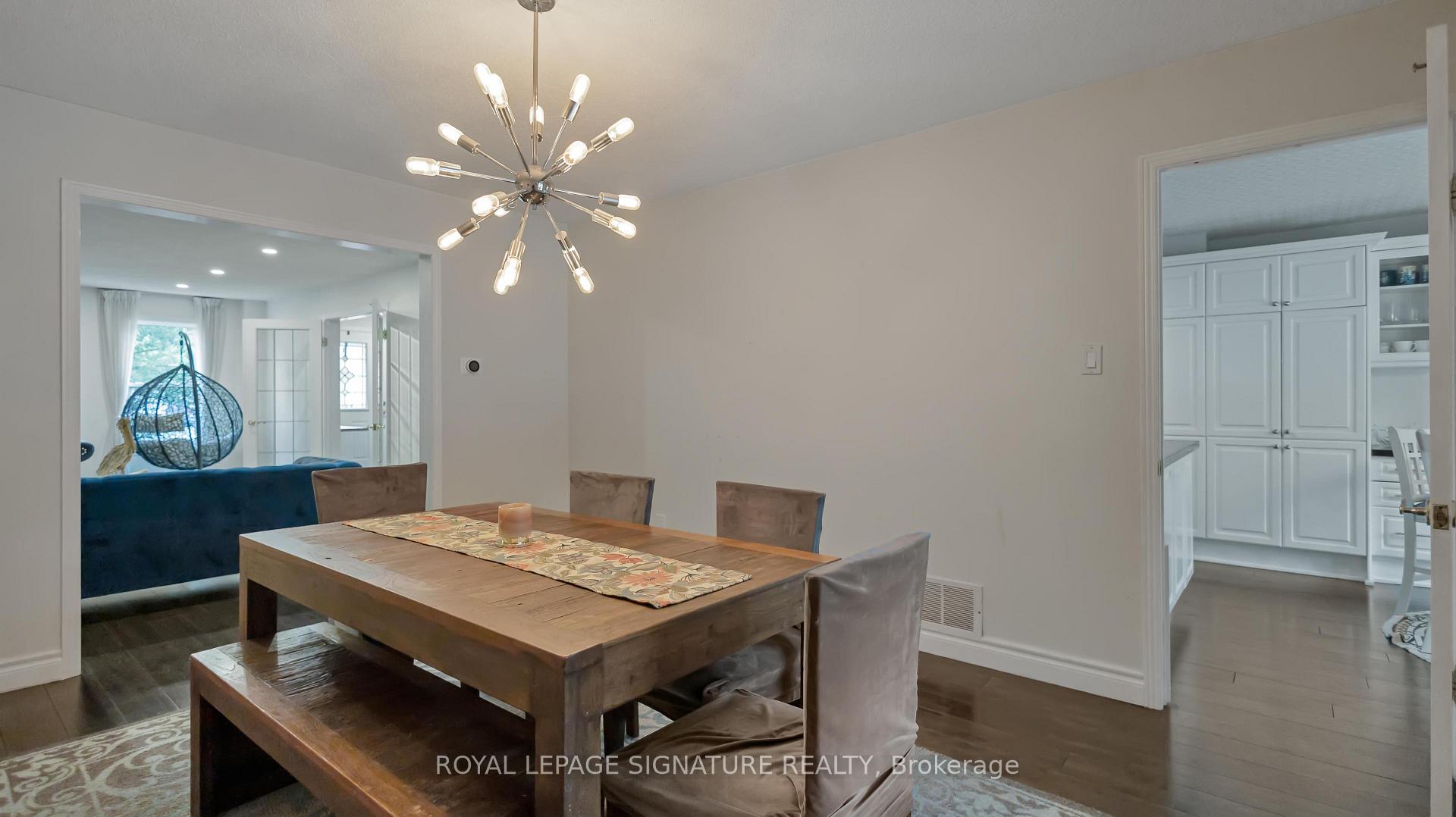 Photo 13 of 1821 Pilgrims Way, Oakville, Glen Abbey — HOMEH