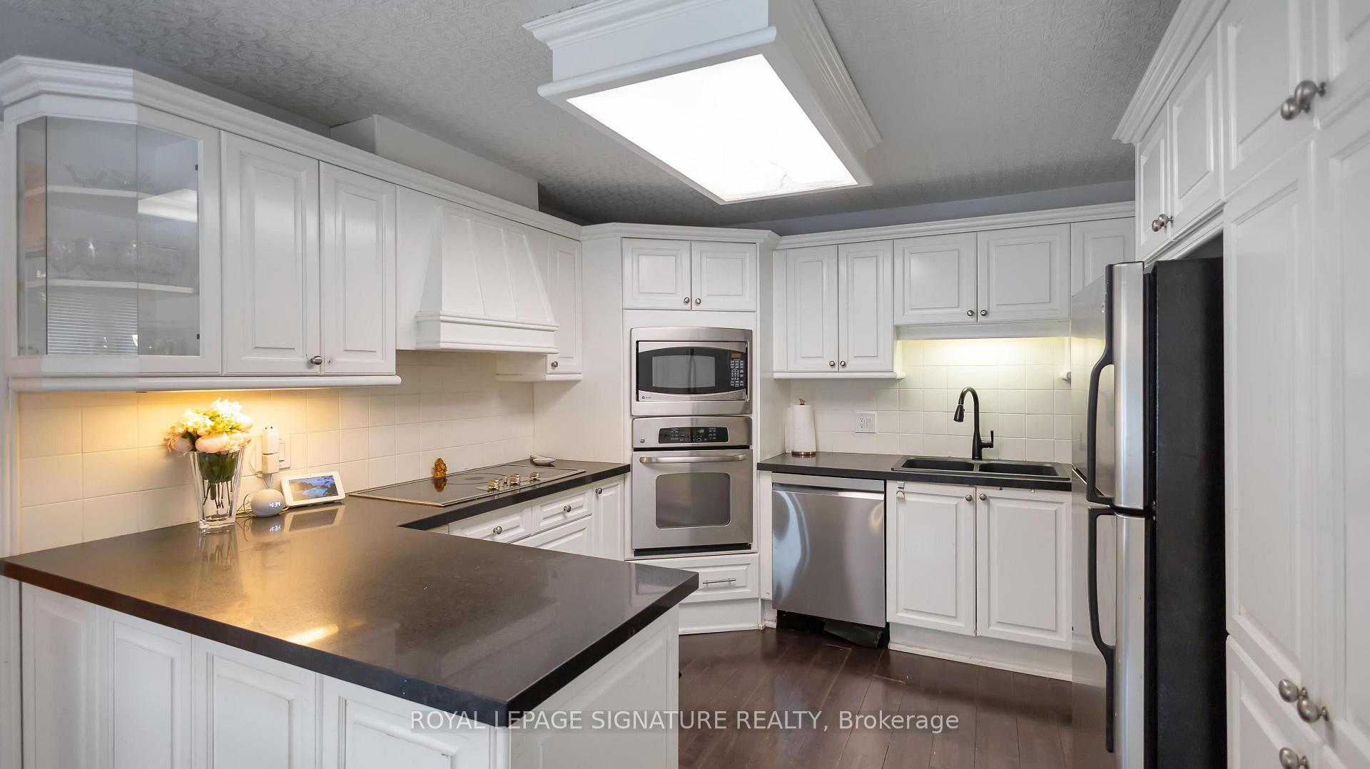 Photo 14 of 1821 Pilgrims Way, Oakville, Glen Abbey — HOMEH