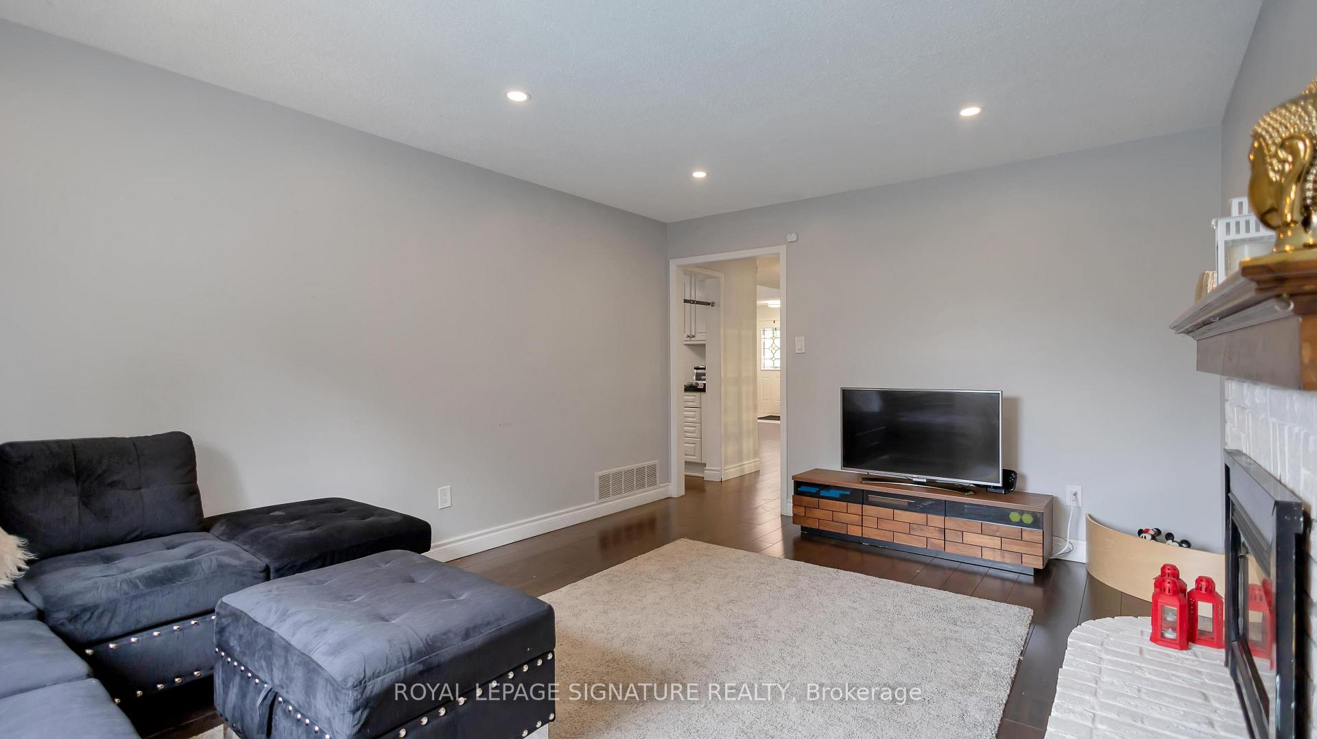 Photo 20 of 1821 Pilgrims Way, Oakville, Glen Abbey — HOMEH
