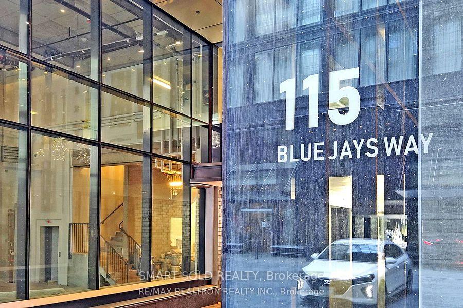 Photo 3 of Unit 601, 115 Blue Jays Way, Toronto, Waterfront Communities — HOMEH