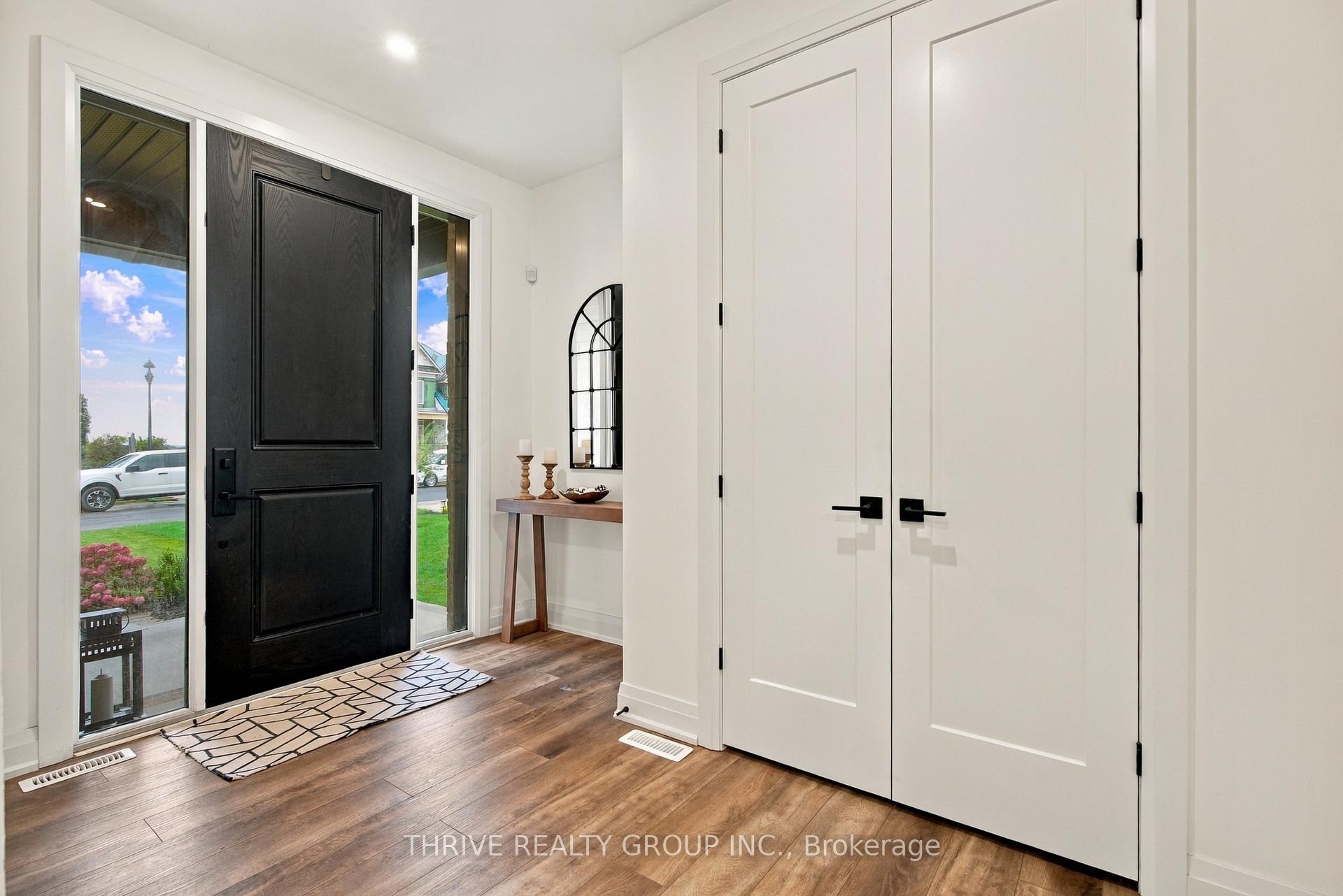 Photo 4 of 1635 Upper West Avenue, London, South B — HOMEH