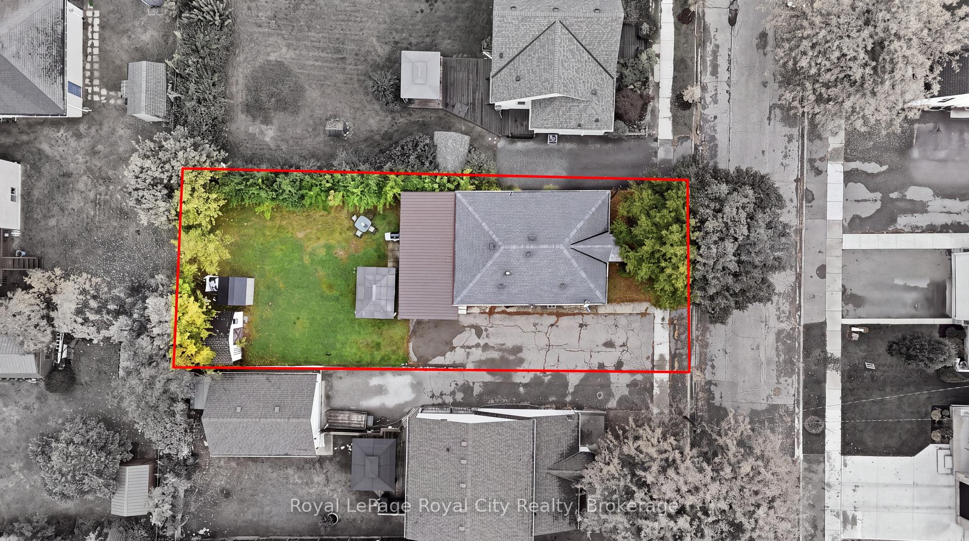 Photo 2 of 22 Hill Avenue, Brantford, North Park/Wood St. — HOMEH