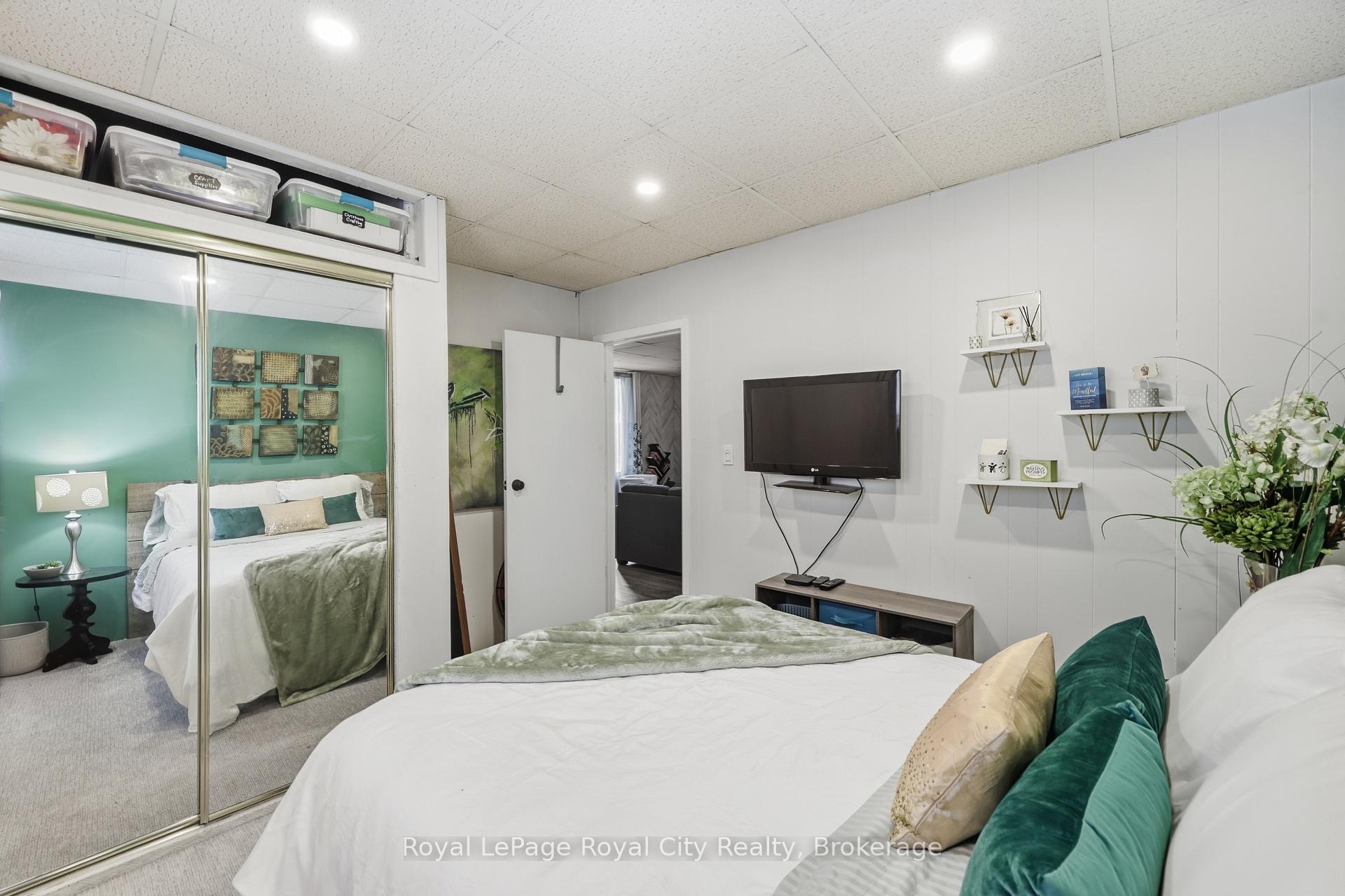 Photo 14 of 22 Hill Avenue, Brantford, North Park/Wood St. — HOMEH