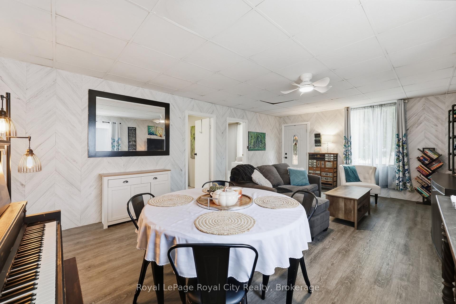 Photo 15 of 22 Hill Avenue, Brantford, North Park/Wood St. — HOMEH