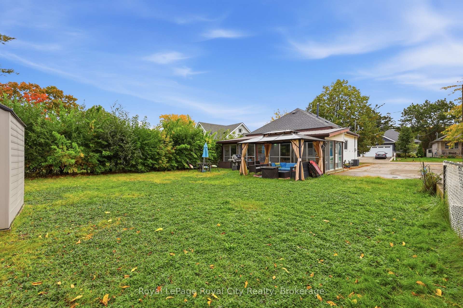 Photo 34 of 22 Hill Avenue, Brantford, North Park/Wood St. — HOMEH
