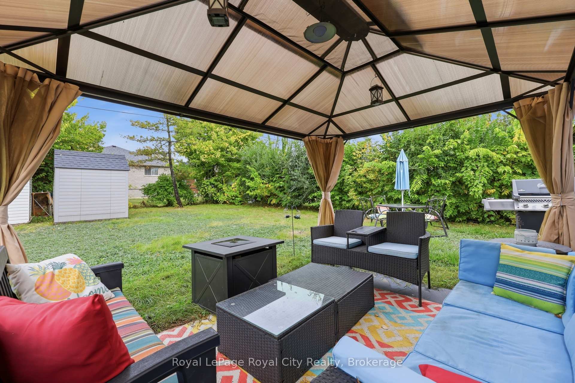 Photo 38 of 22 Hill Avenue, Brantford, North Park/Wood St. — HOMEH
