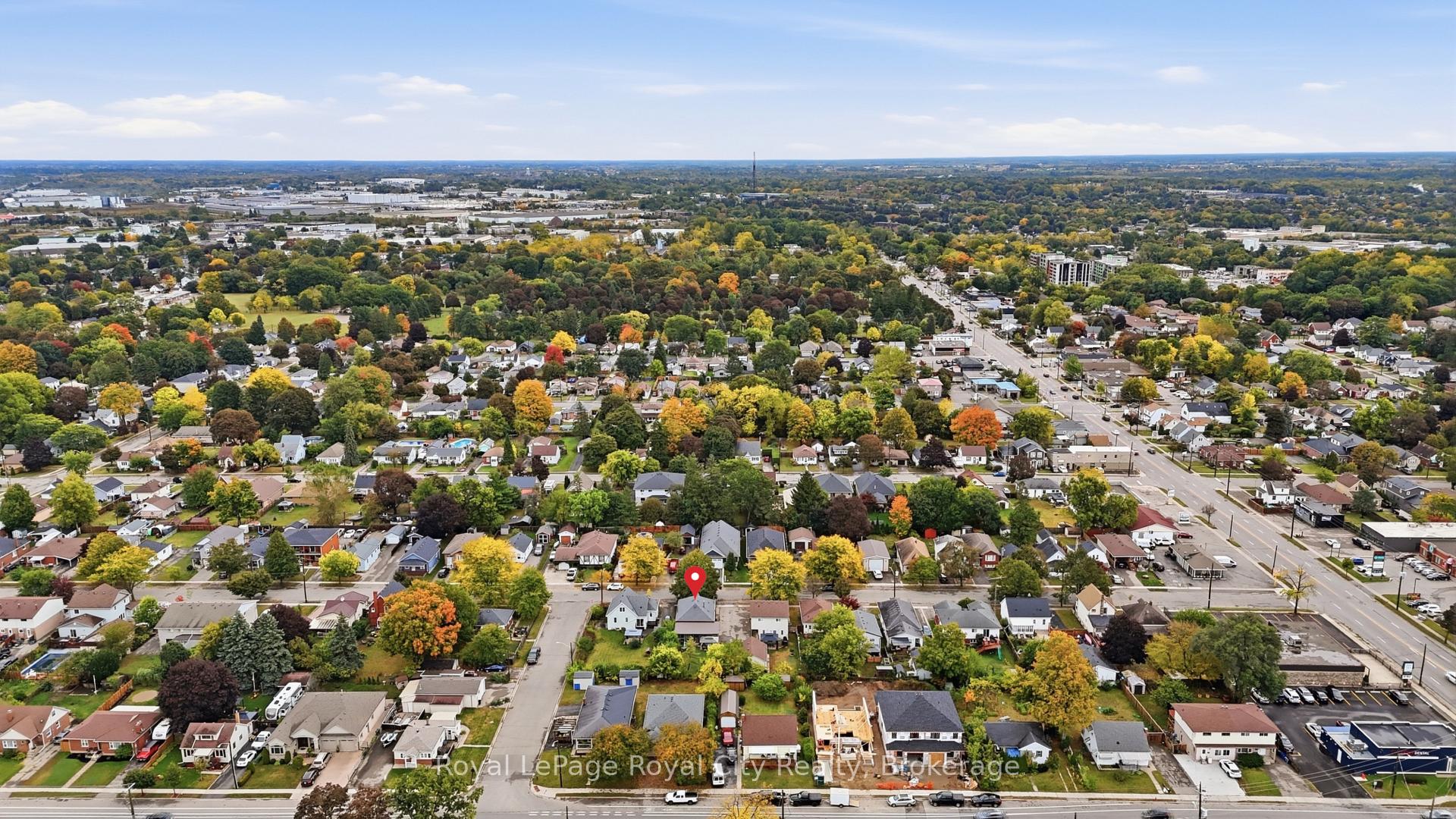 Photo 43 of 22 Hill Avenue, Brantford, North Park/Wood St. — HOMEH