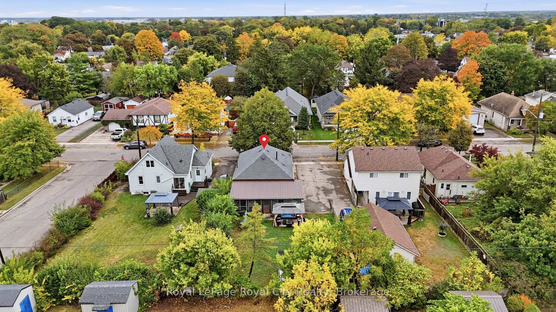 Photo 45 of 22 Hill Avenue, Brantford, North Park/Wood St. — HOMEH