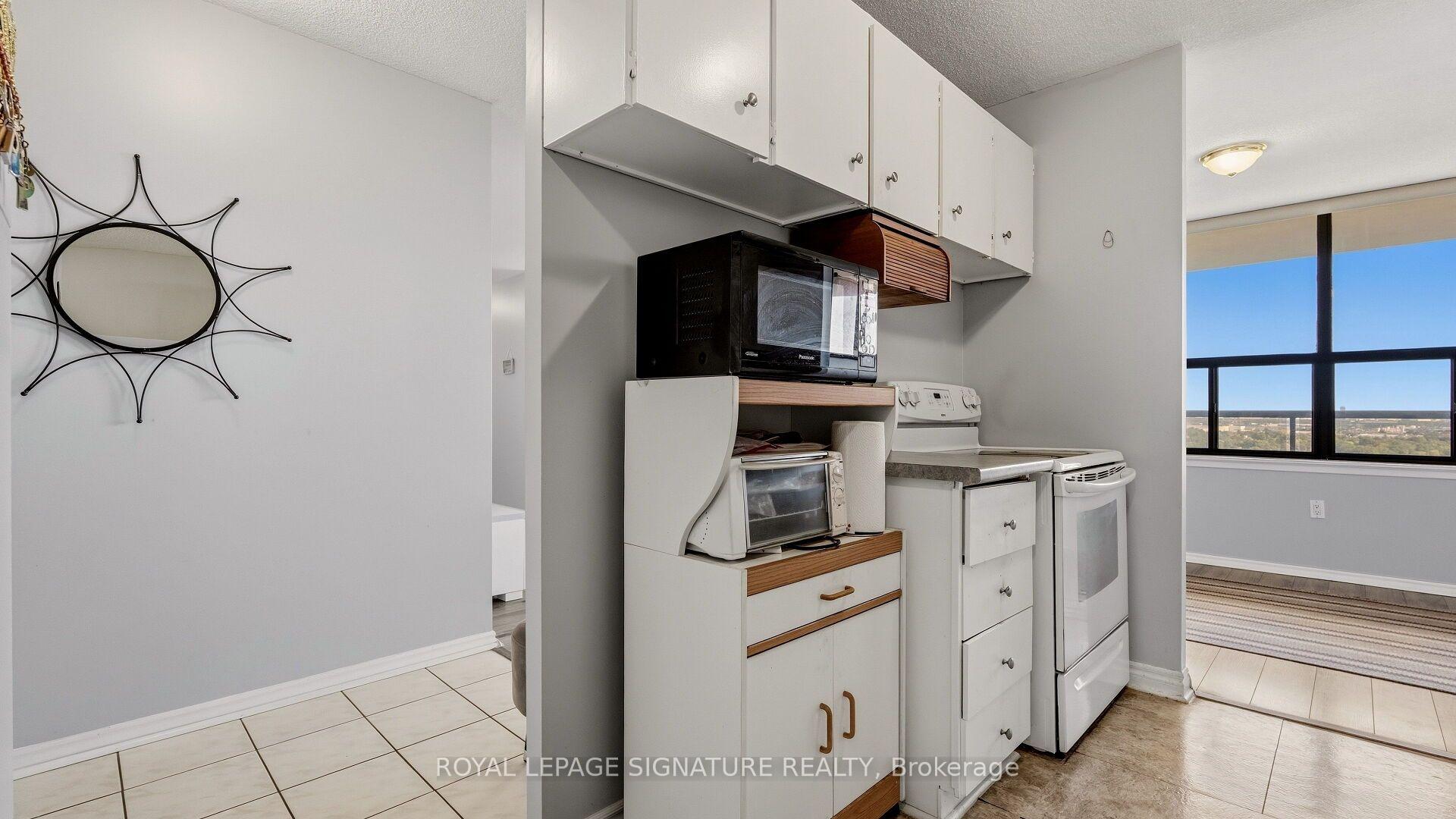 Photo 23 of Unit 1805, 4 Kings Cross Road, Brampton, Queen Street Corridor — HOMEH