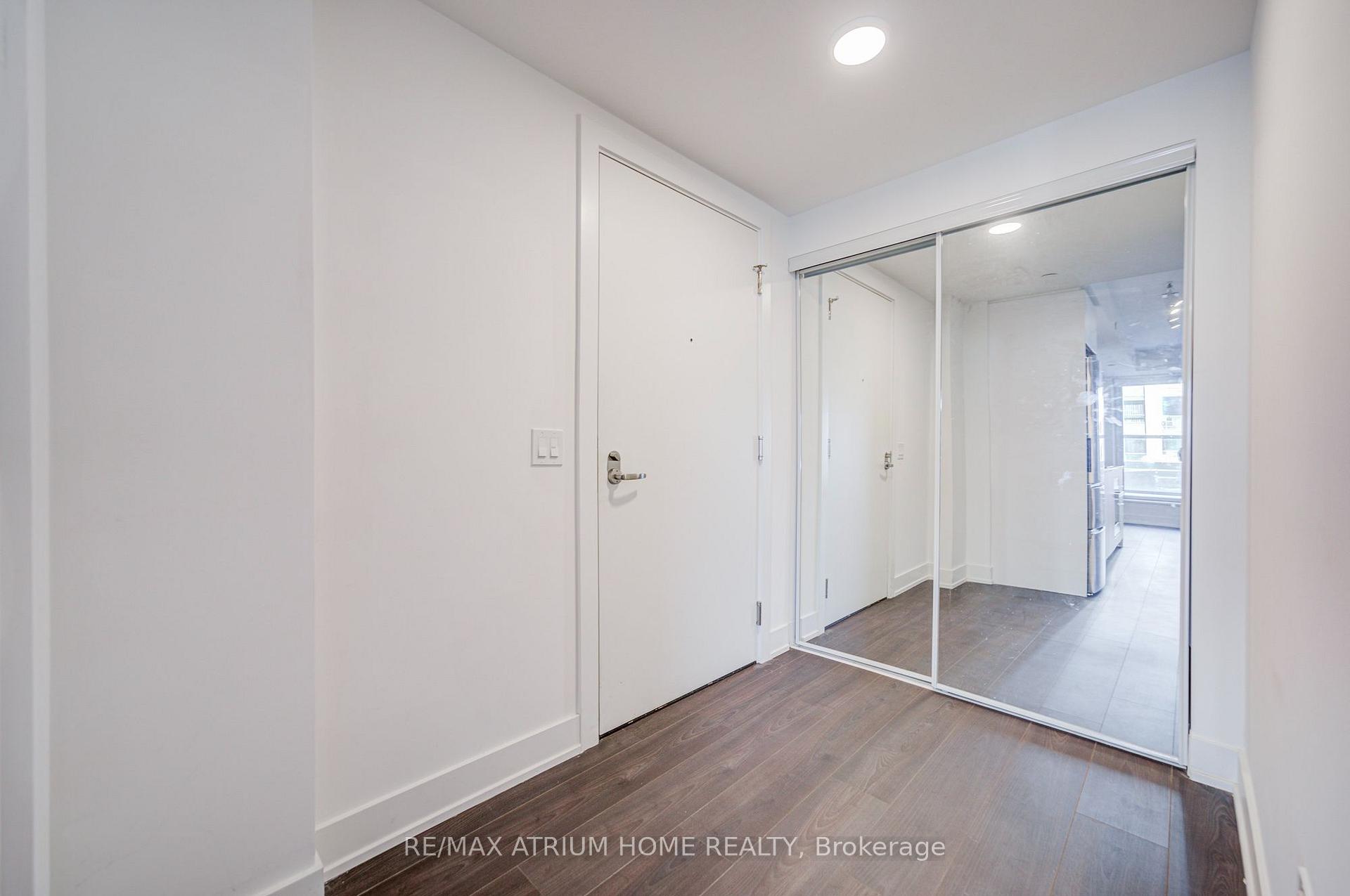 Photo 4 of Unit 1211, 8 Cedarland Drive, Markham, Unionville — HOMEH
