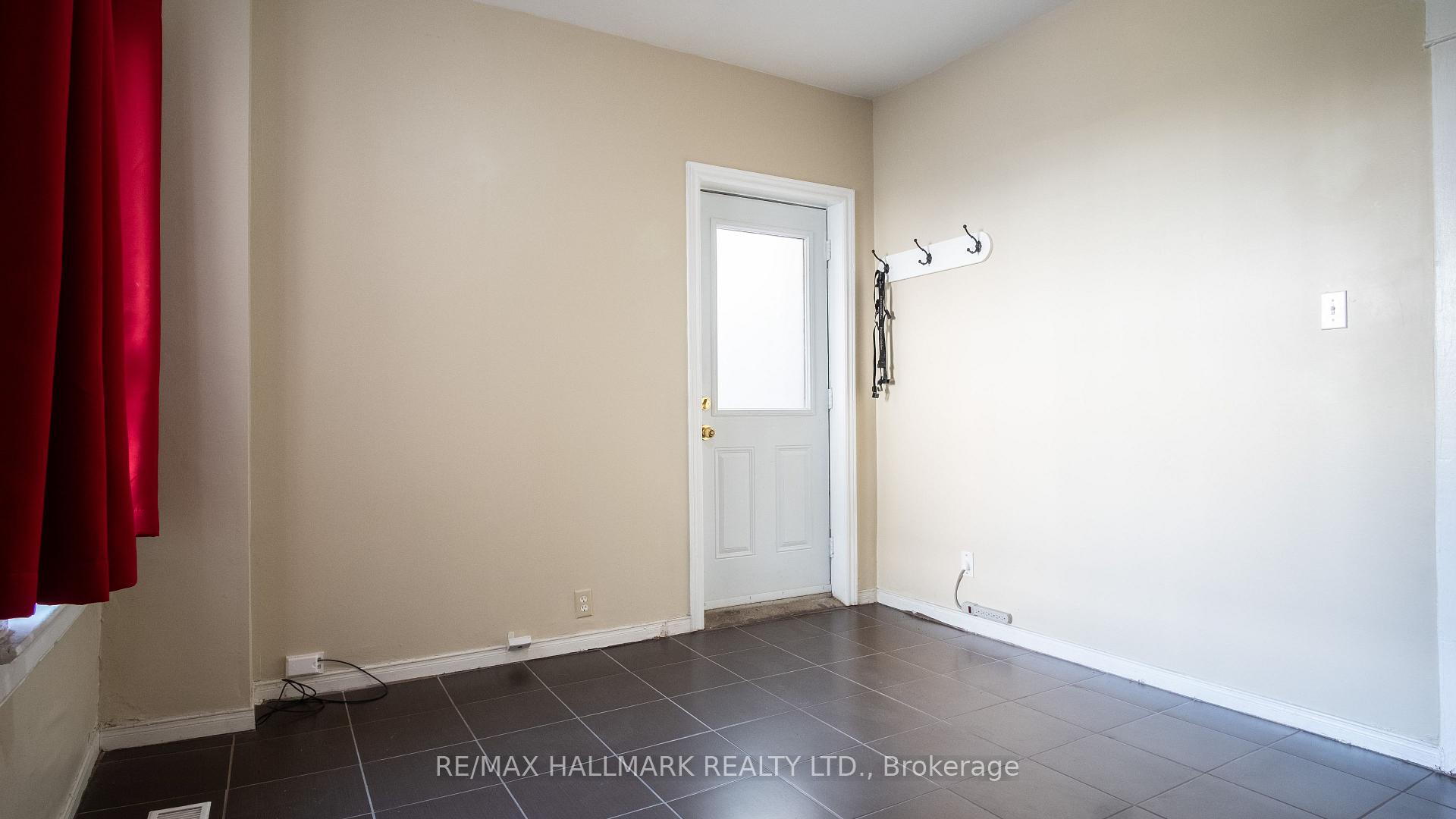 Photo 5 of Unit 3, 560 Jones Avenue, Toronto, Blake-Jones — HOMEH
