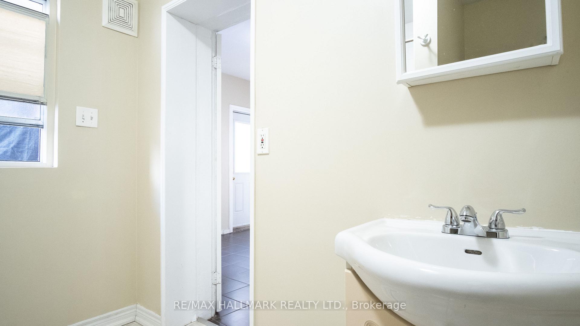 Photo 12 of Unit 3, 560 Jones Avenue, Toronto, Blake-Jones — HOMEH