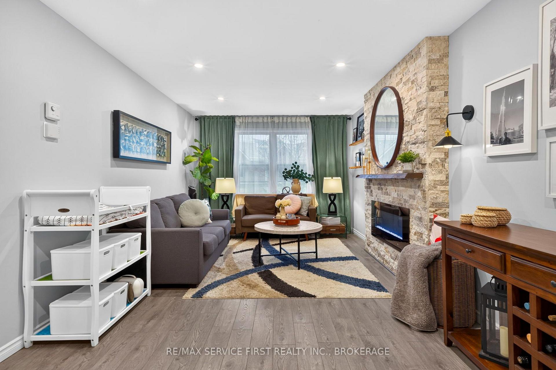 Photo 11 of 1362 Thornwood Crescent, Kingston, City Northwest — HOMEH