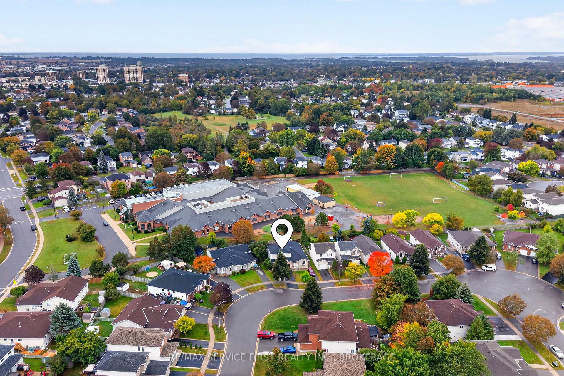 Photo 34 of 1362 Thornwood Crescent, Kingston, City Northwest — HOMEH