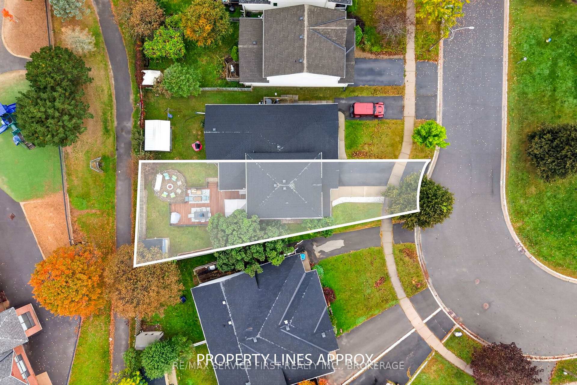 Photo 35 of 1362 Thornwood Crescent, Kingston, City Northwest — HOMEH