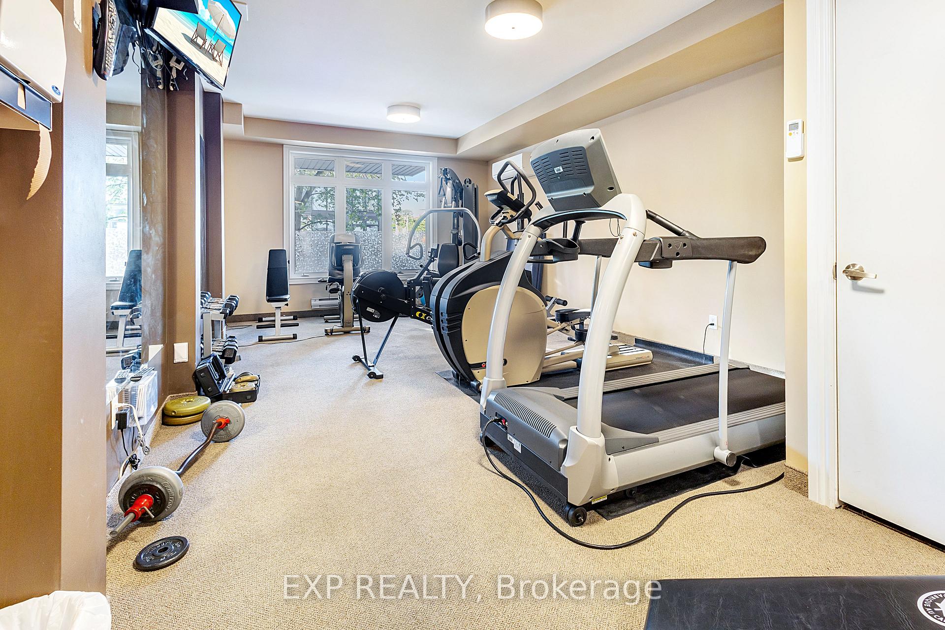 Photo 6 of Unit 10, 323 Winona Avenue, Ottawa, Westboro South — HOMEH