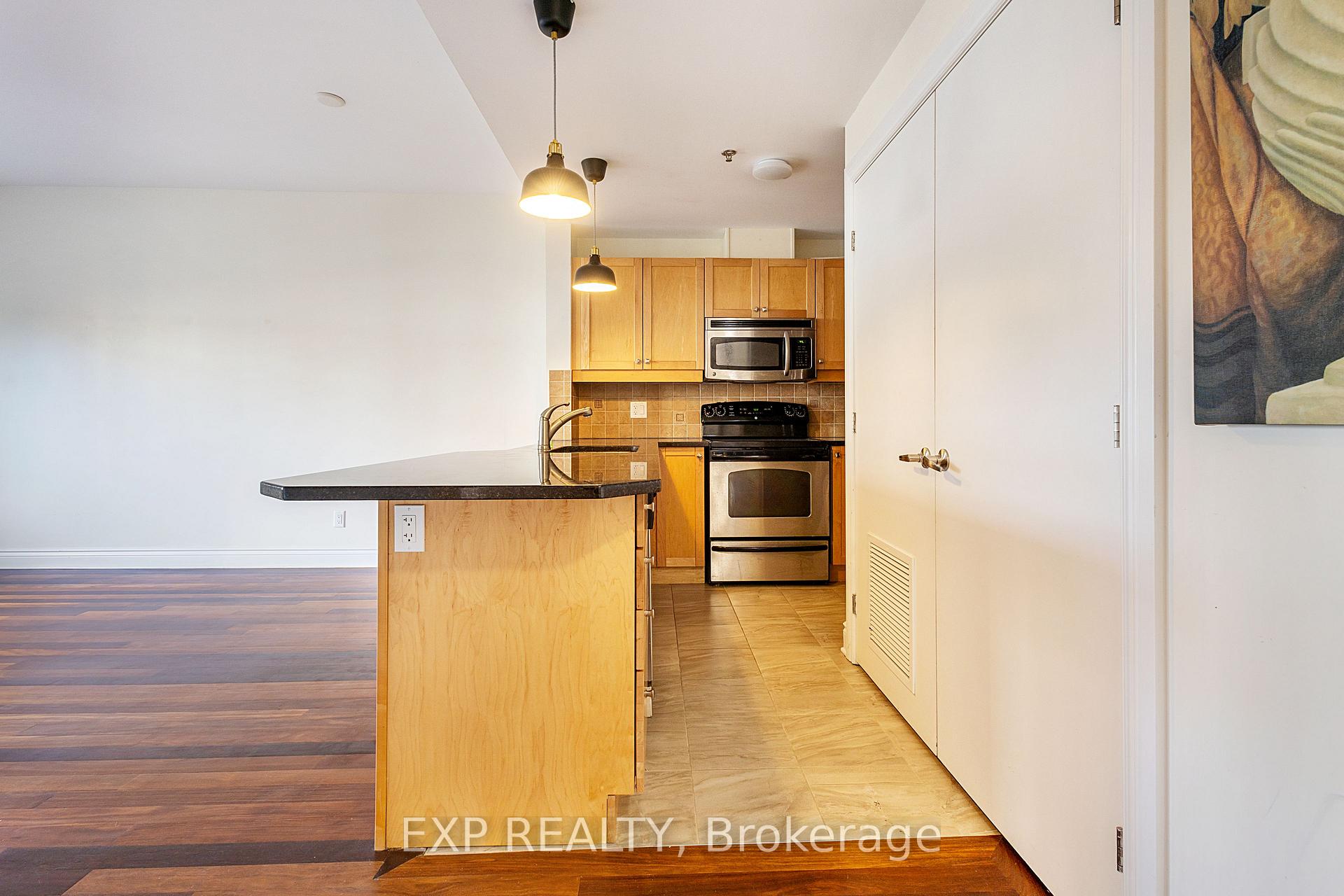 Photo 18 of Unit 10, 323 Winona Avenue, Ottawa, Westboro South — HOMEH